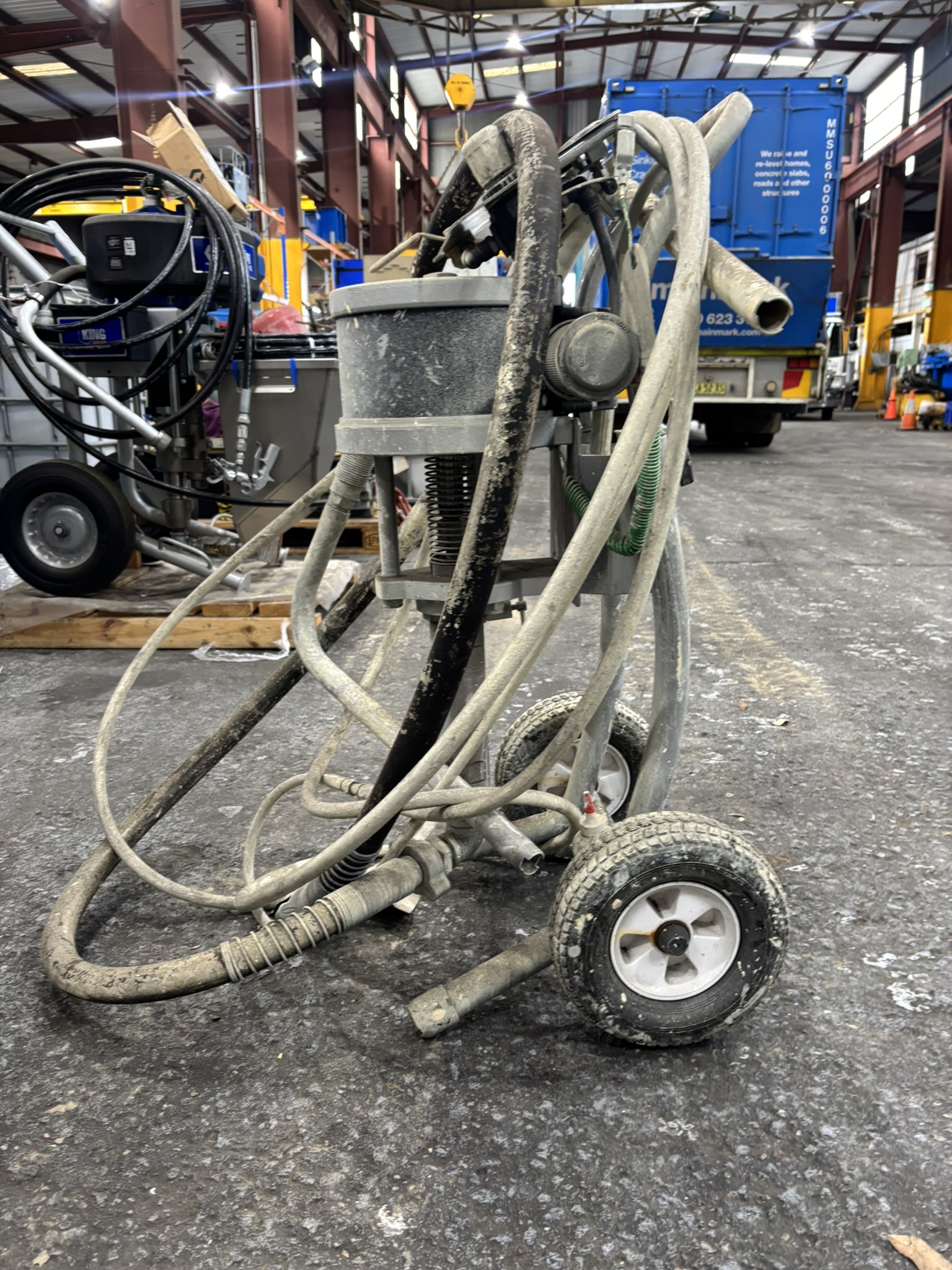 204 · Graco 120A Paint Sprayer *Used*