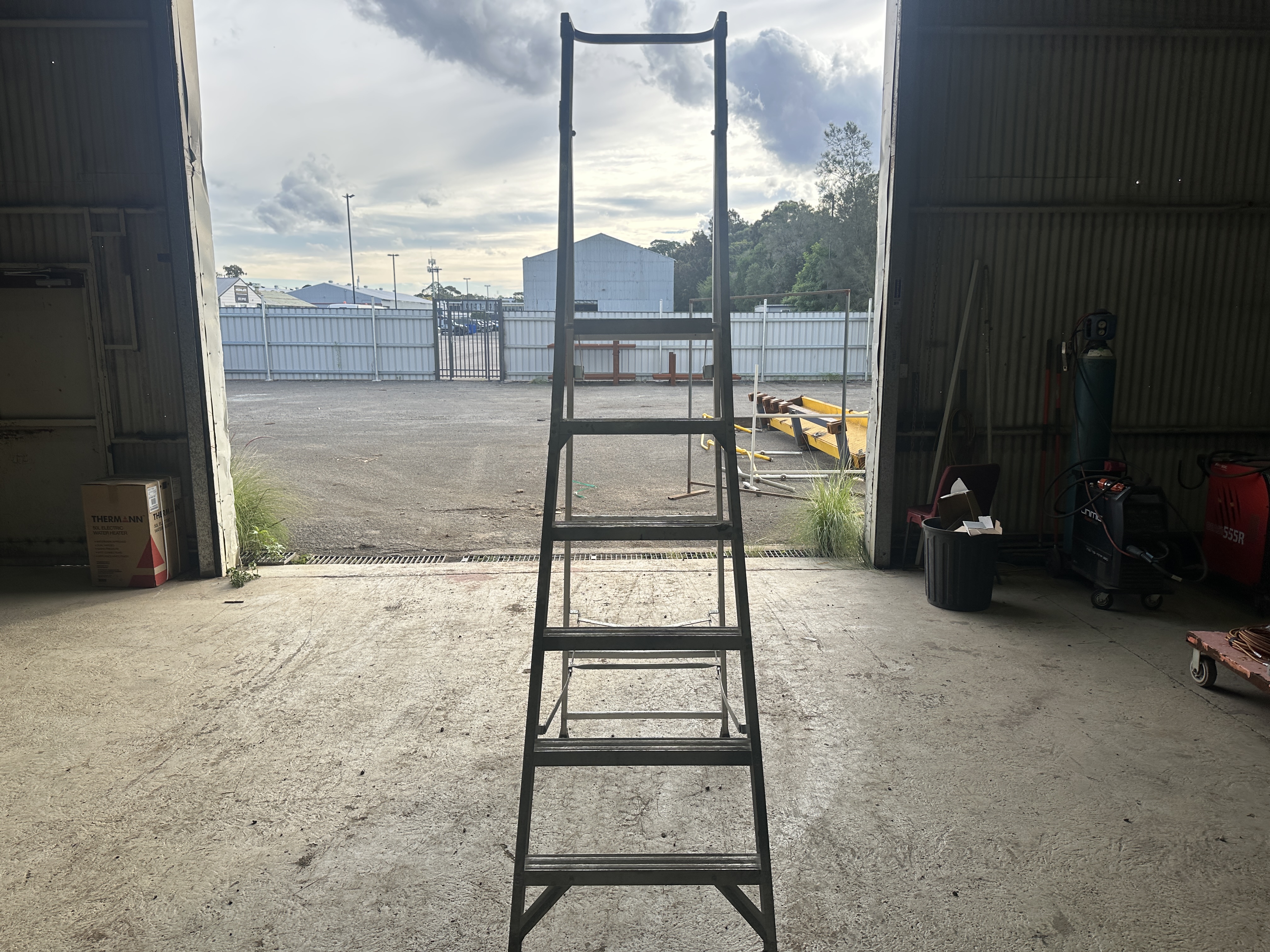 x2 Platform Ladders
