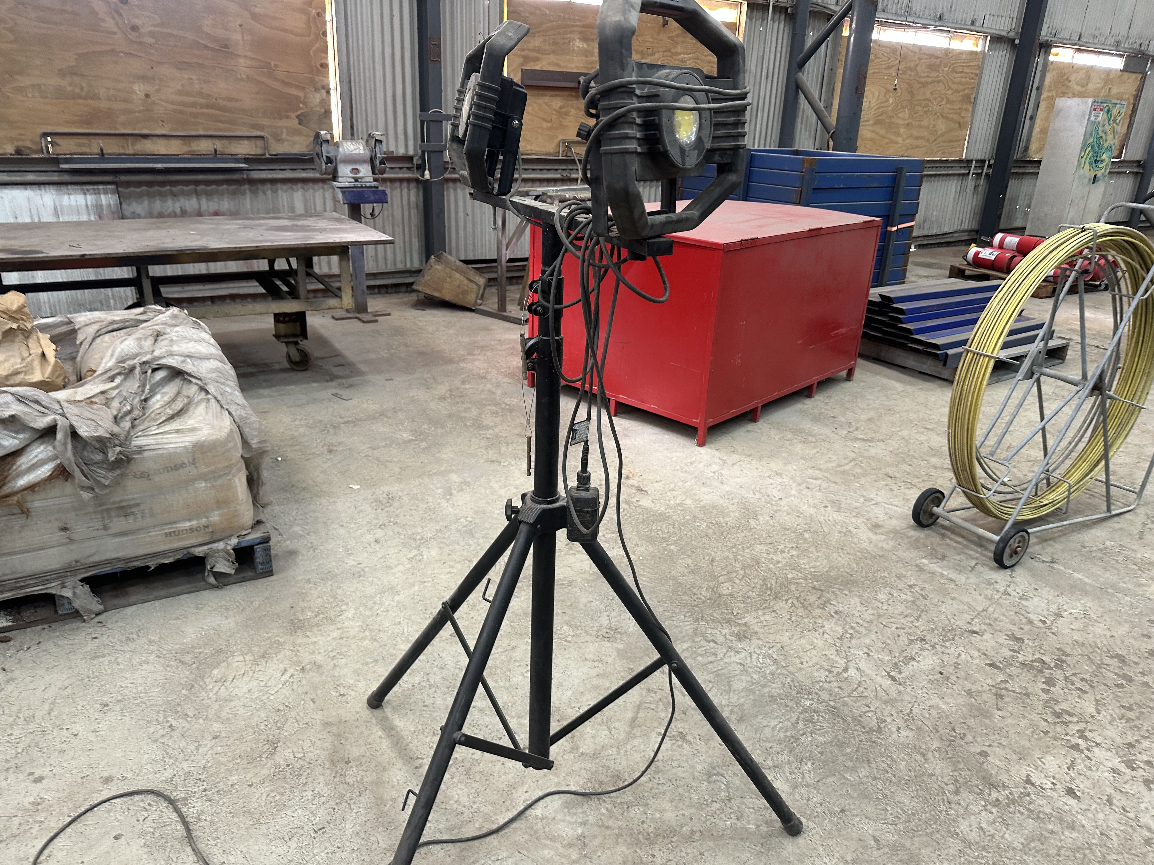 Tripod work light *Unreserved*
