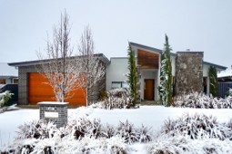 Pinecone Lodge – 5-Night Luxury Alpine Escape, Jindabyne