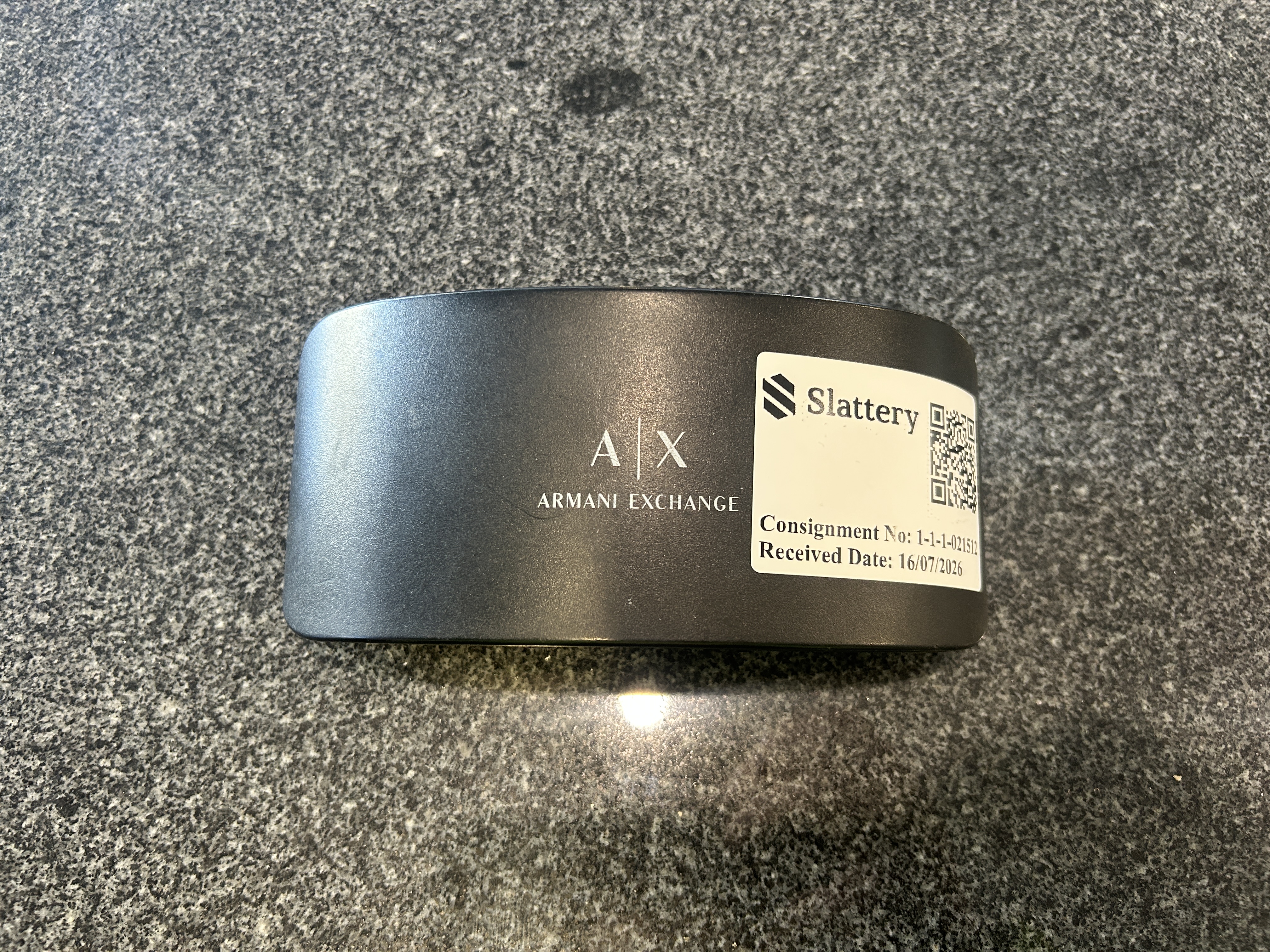 213 · Sunglasses with case (Police lost and stolen)