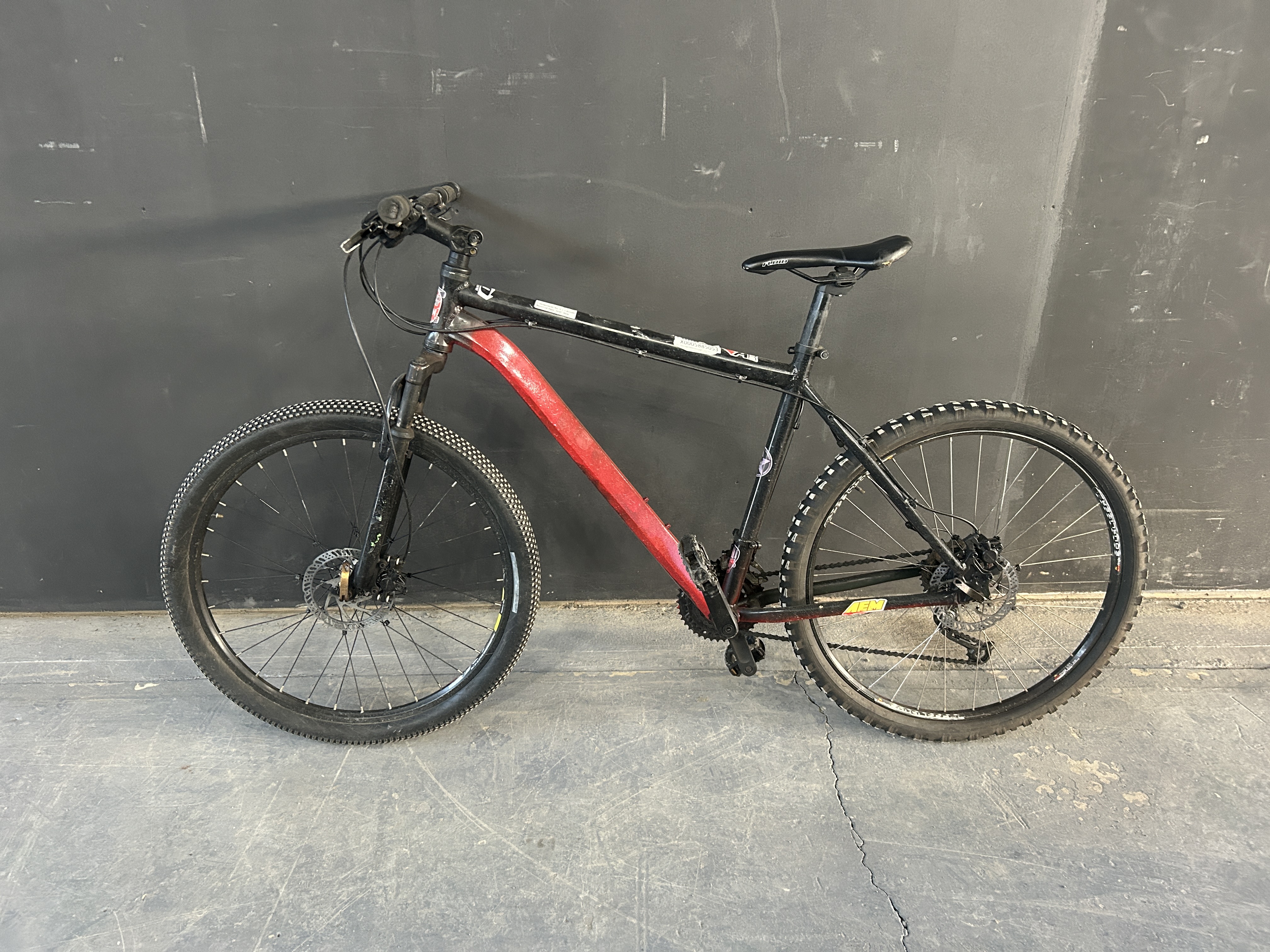216 · Black and Red Mountain Bike (Police lost and stolen)