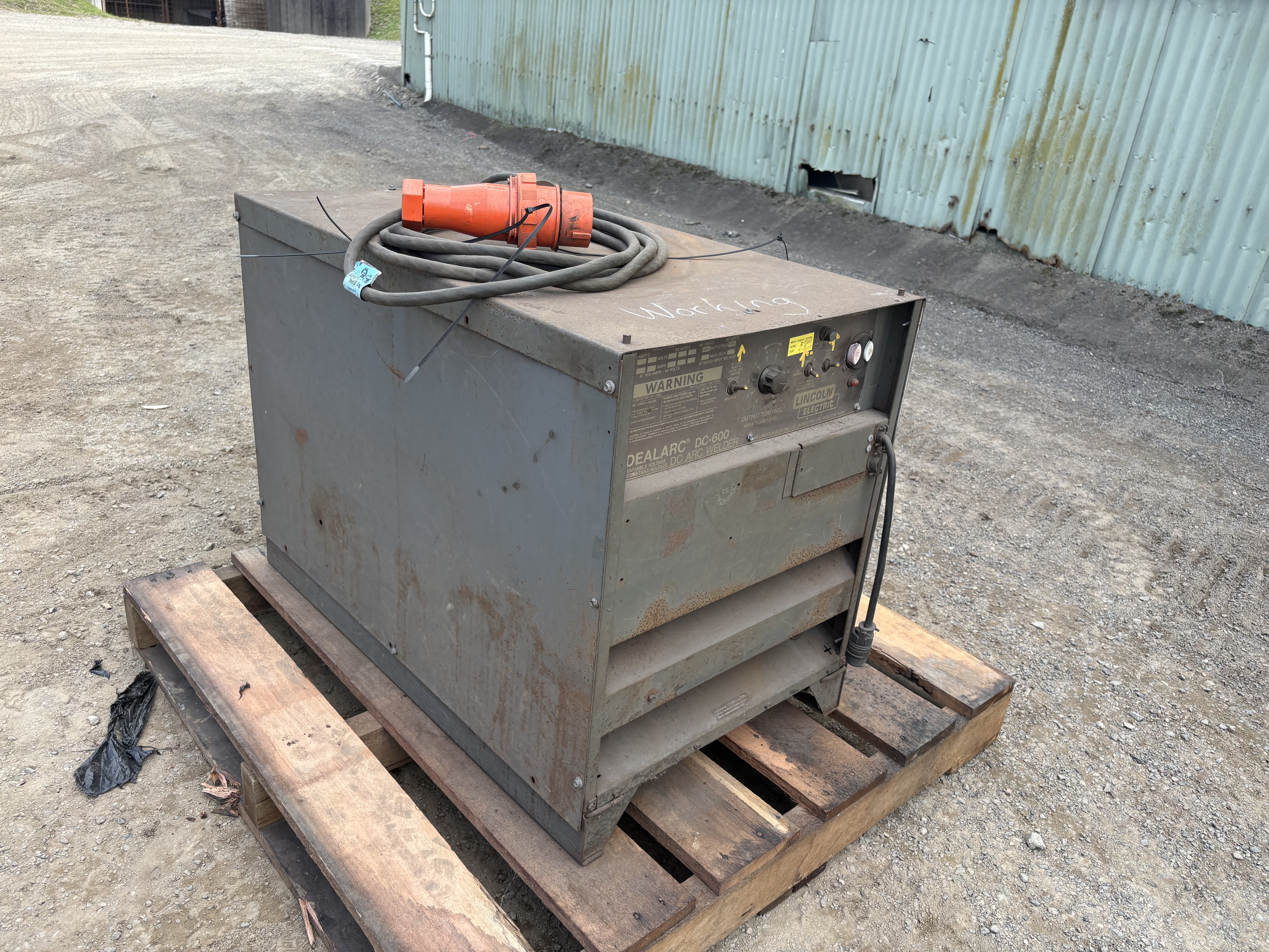Lincoln Electric Idealarc DC-600 Industrial DC Arc Welder