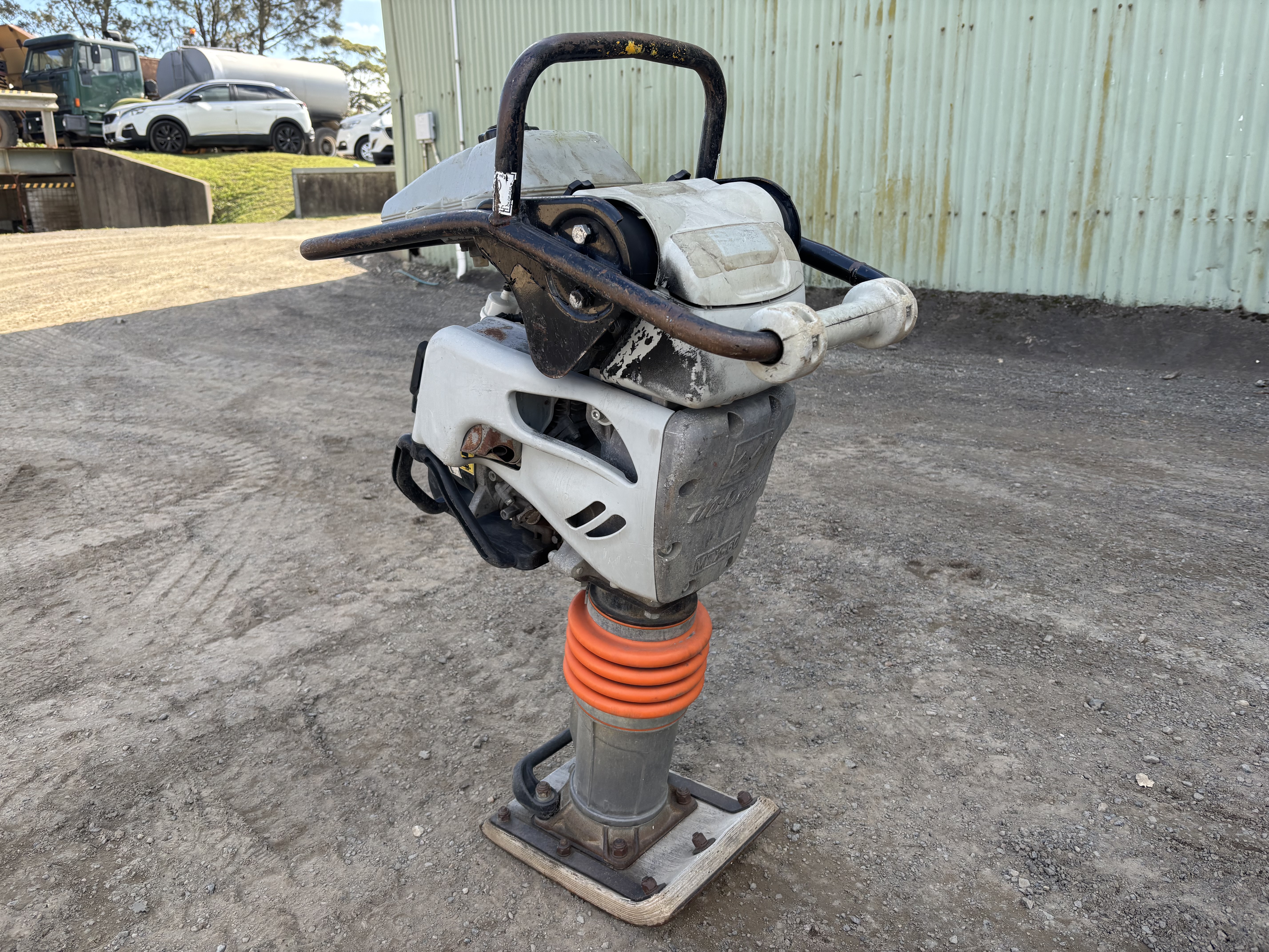 Mikasa MTX-Series 4-stroke tamping rammer (Ex-Hire)