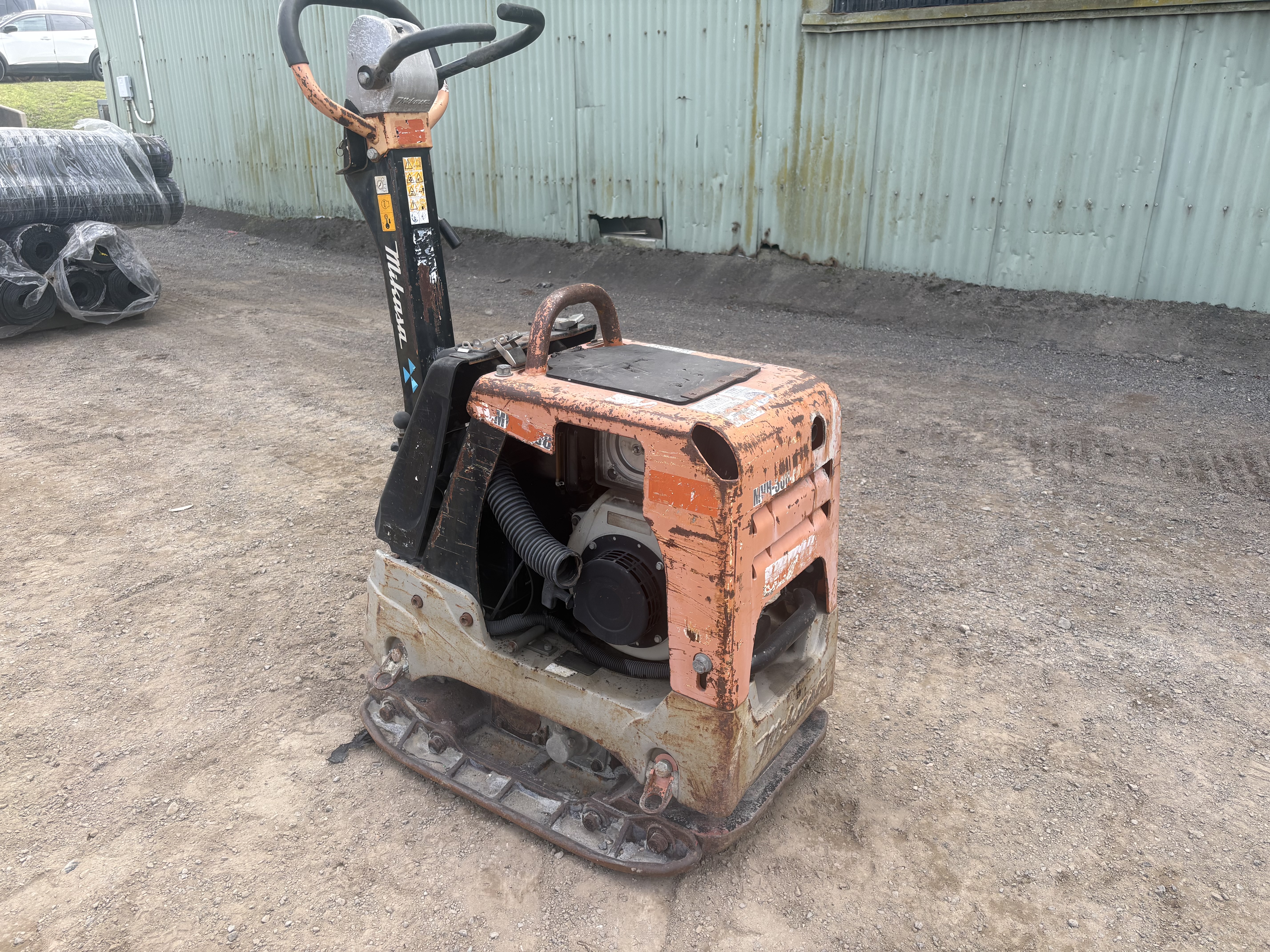 Mikasa MVH-308DSY Diesel Plate Compactor *used* (Ex-Hire)