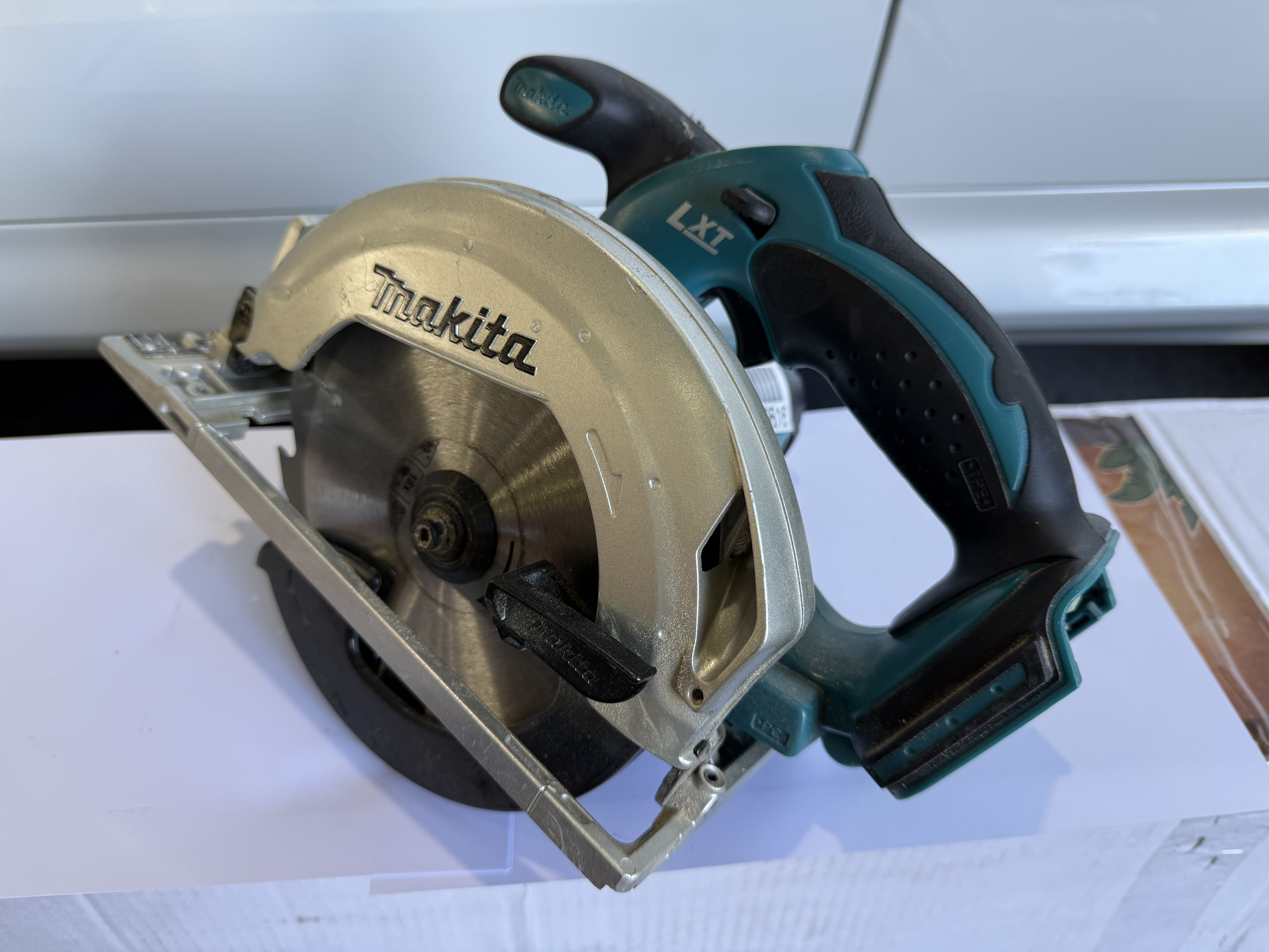 Makita cordless saw (Ex-Police)
