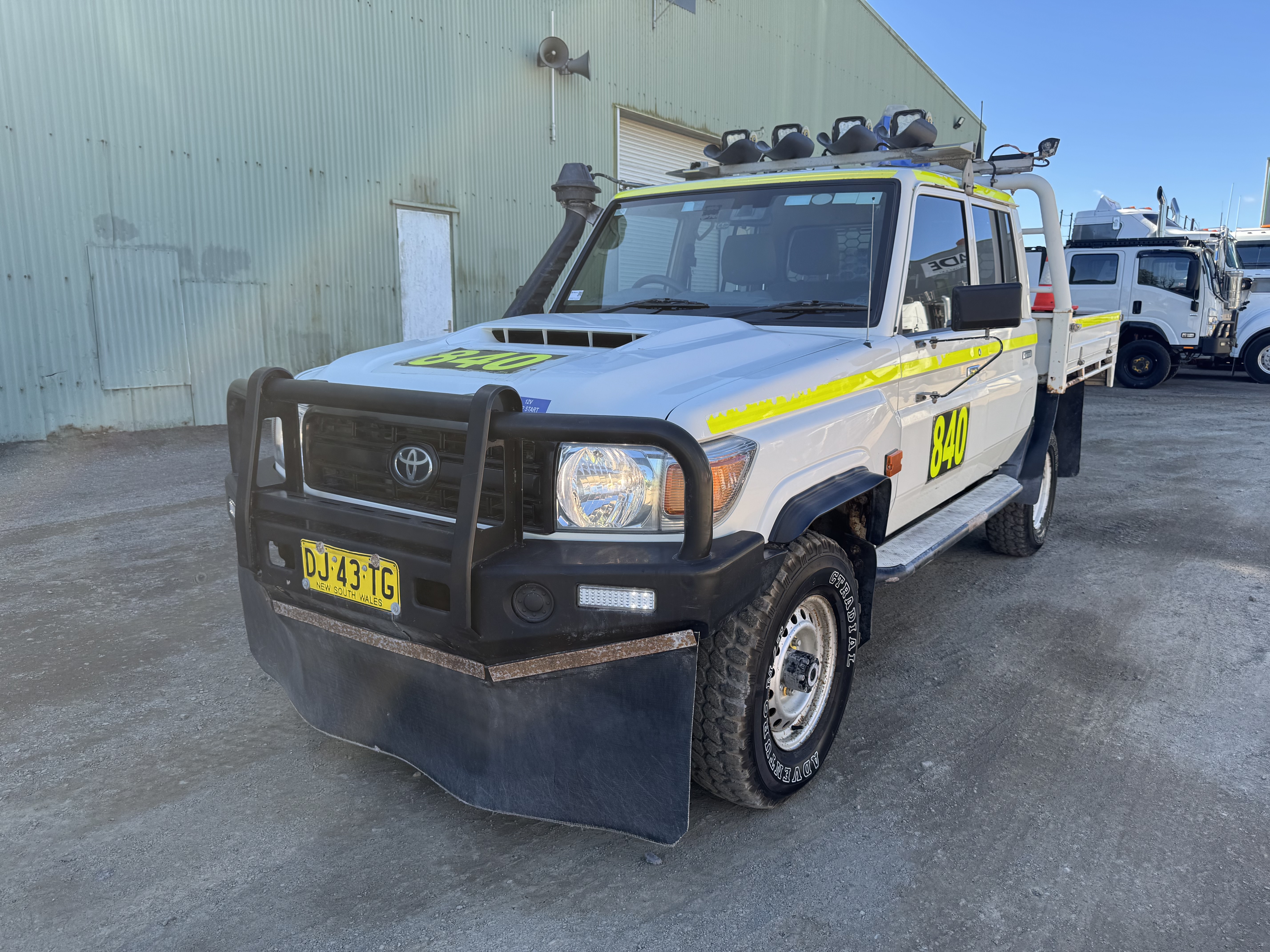 401 · 2022 Toyota Landcruiser Workmate 4x4 Dual Cab Ute Diesel (Ex-Mine)