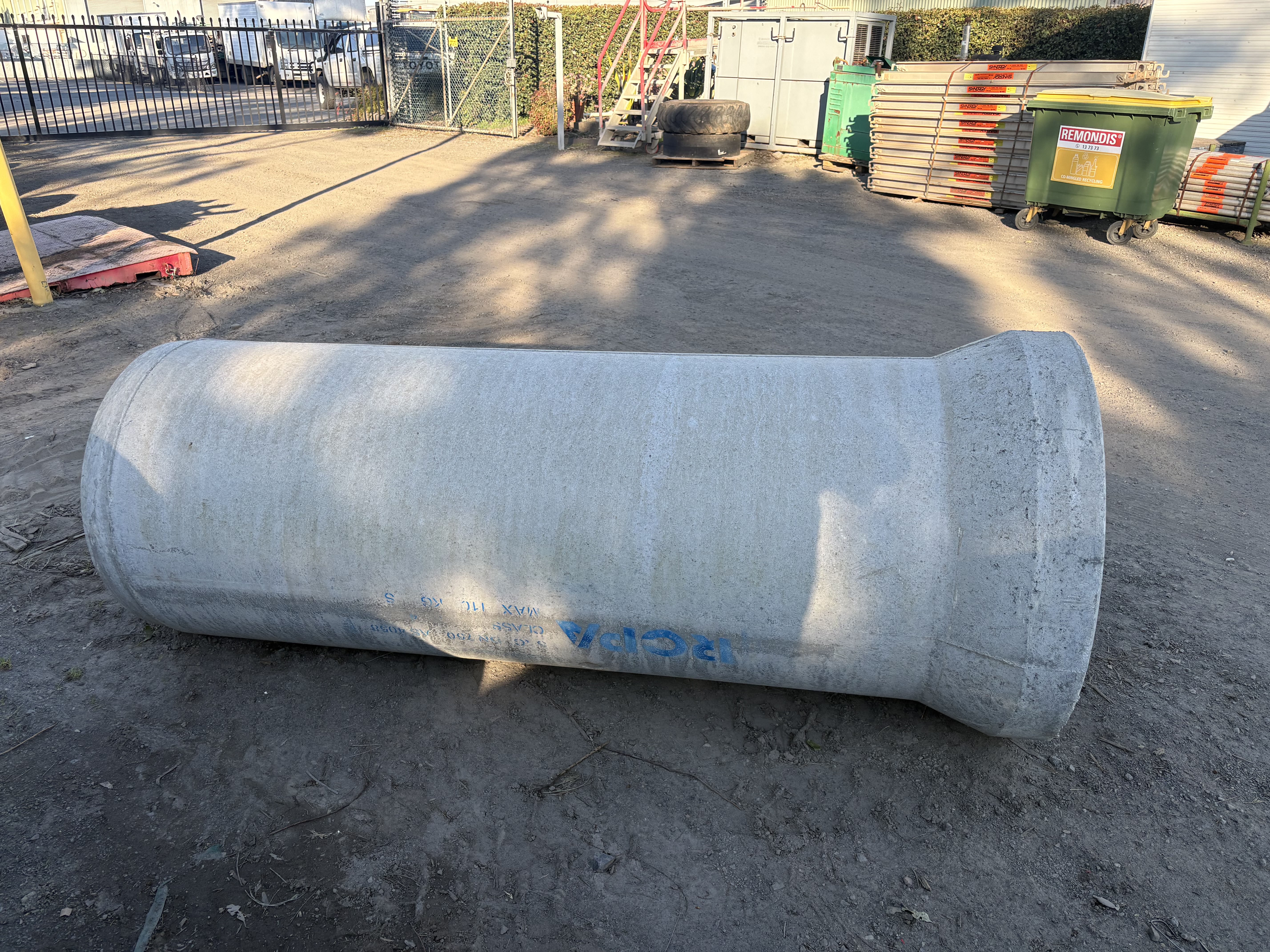 3x RCPA SRC DN750 Class 4 concrete pipes