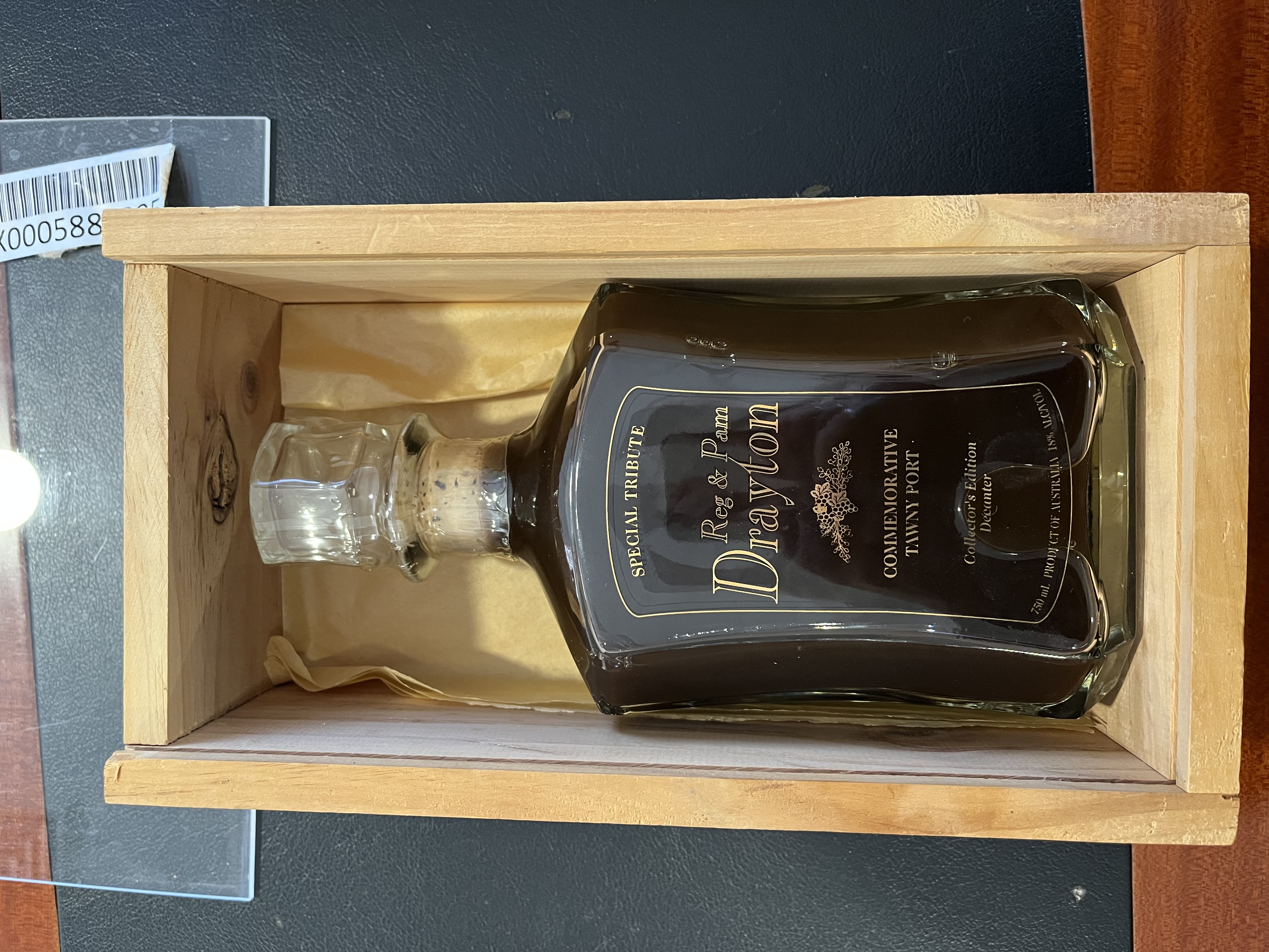 206 · 1994 Reg & Pam Drayton Tawny Port (Police Lost & Stolen)