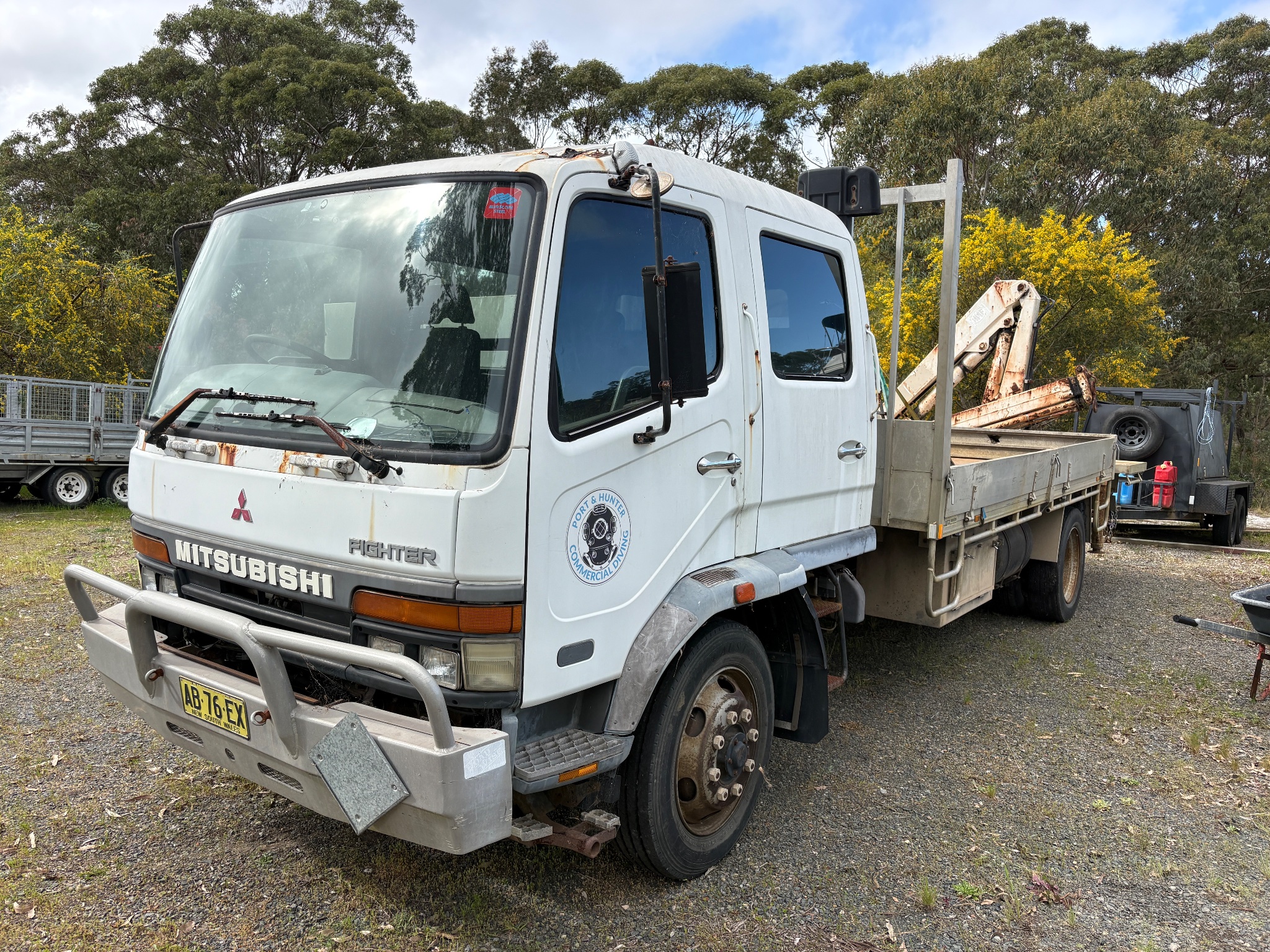 Mitsubishi Fighter ER618 4x2 Crane Truck