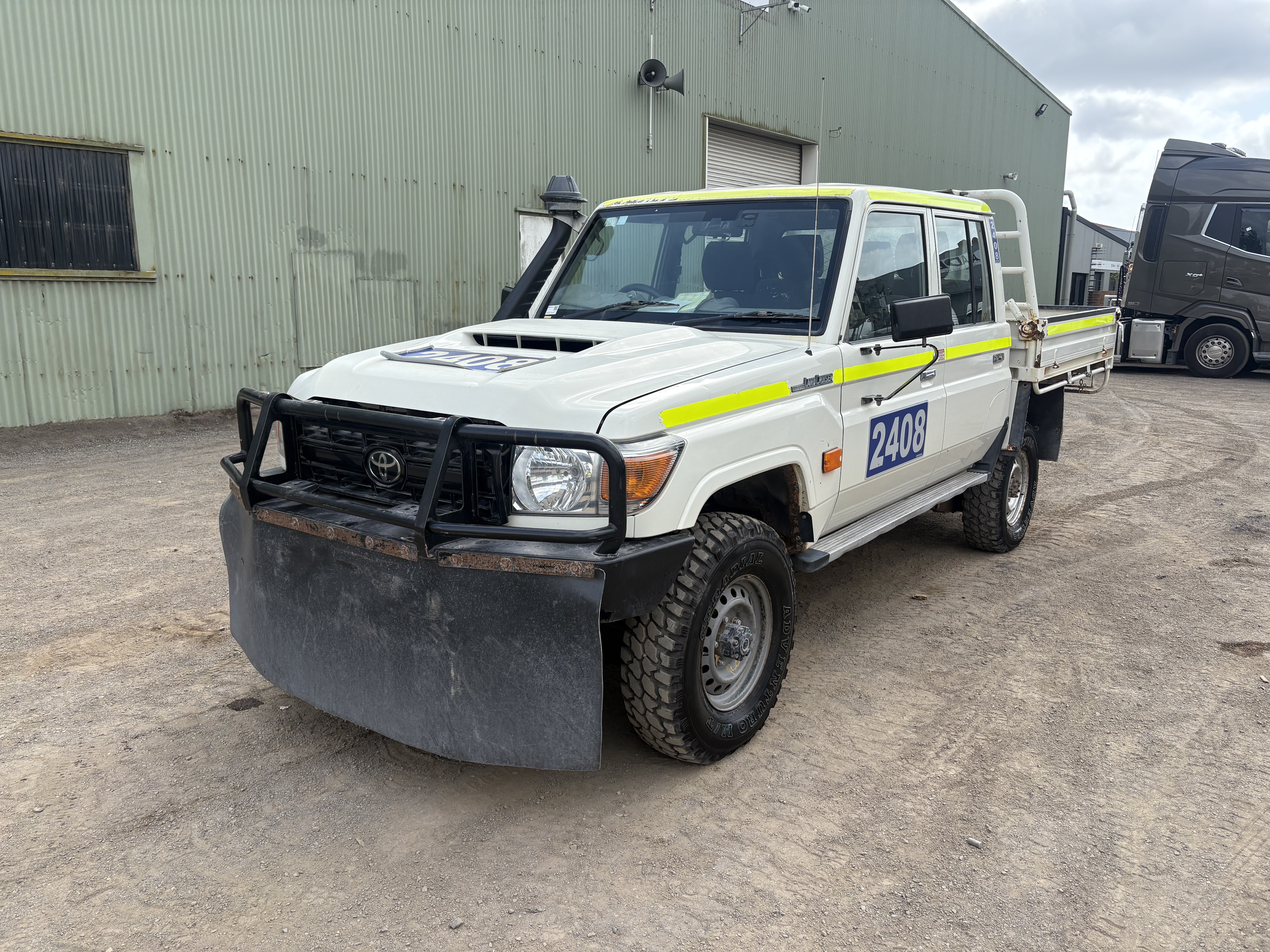 500 · 2022 Toyota Landcruiser Workmate 4x4 Dual Cab Ute *Ex-Mine*