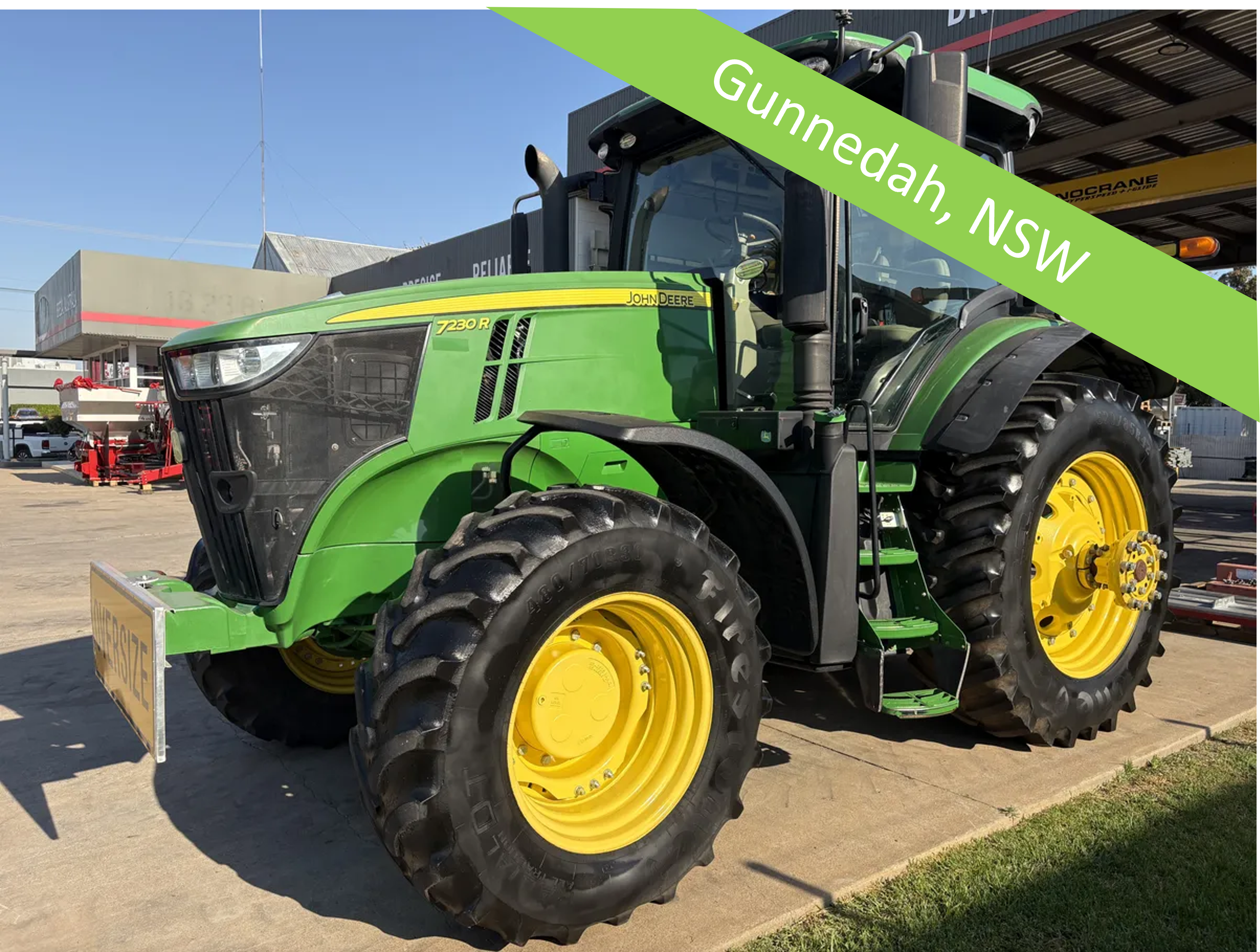 2017 John Deere 7230R FWD Tractor