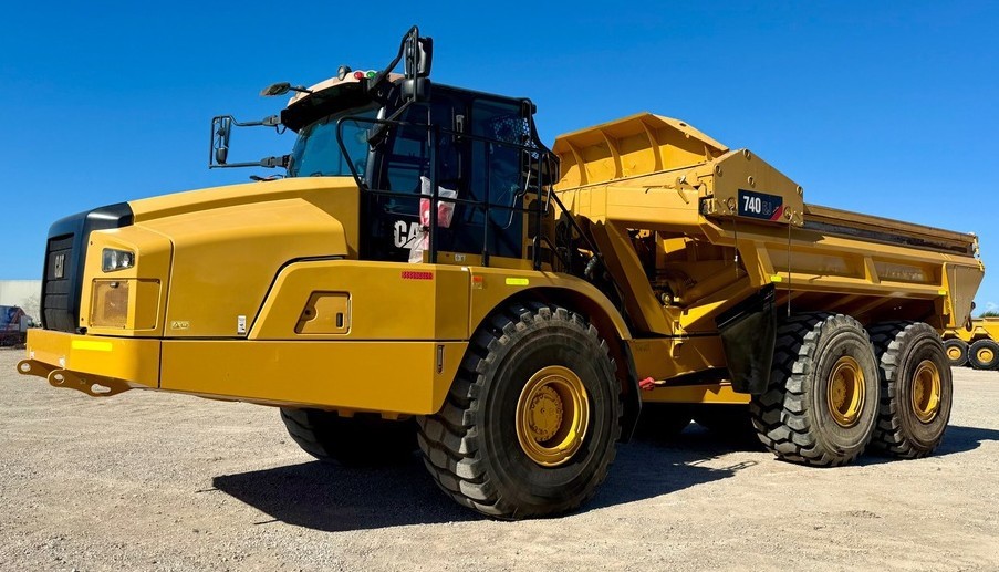 3 · 2019 Caterpillar 740EJ Articulated Dump Truck