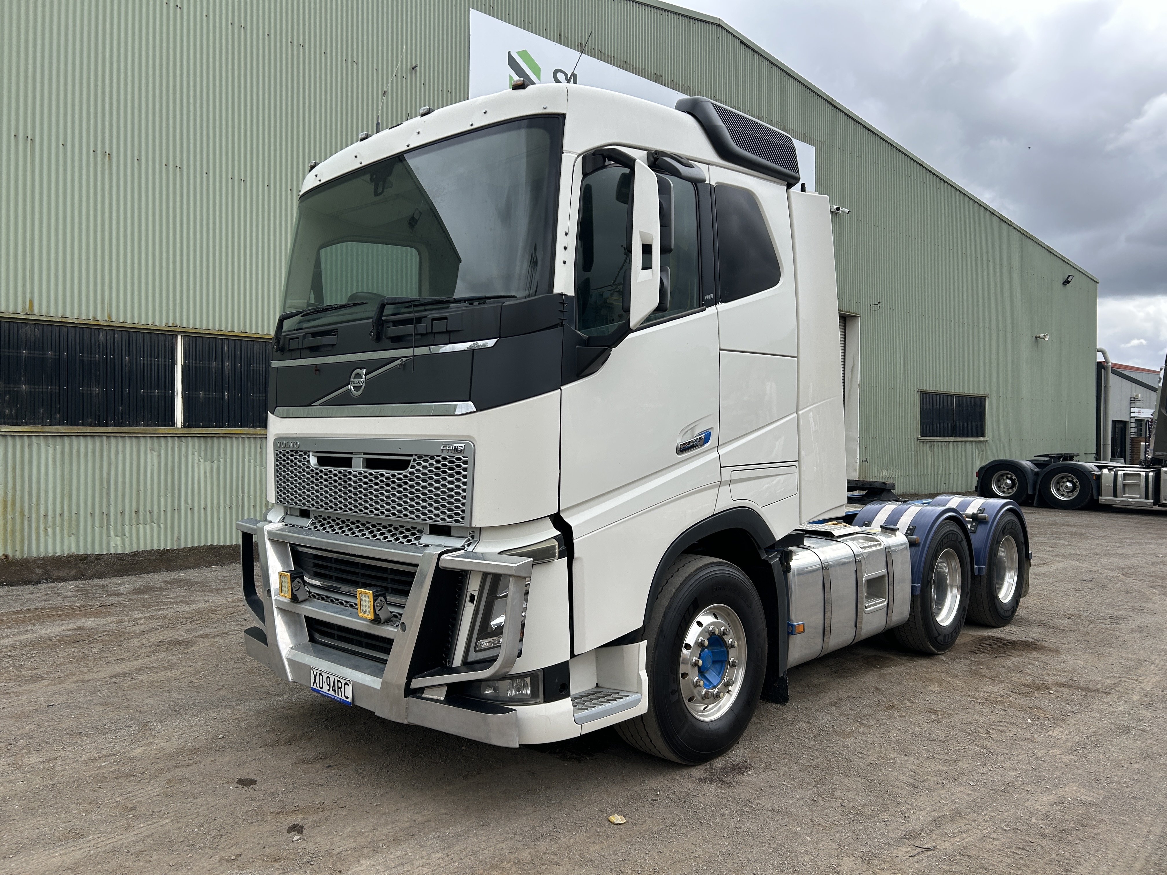 106 · 2015 Volvo FH16 Series 4  6x4 Prime Mover