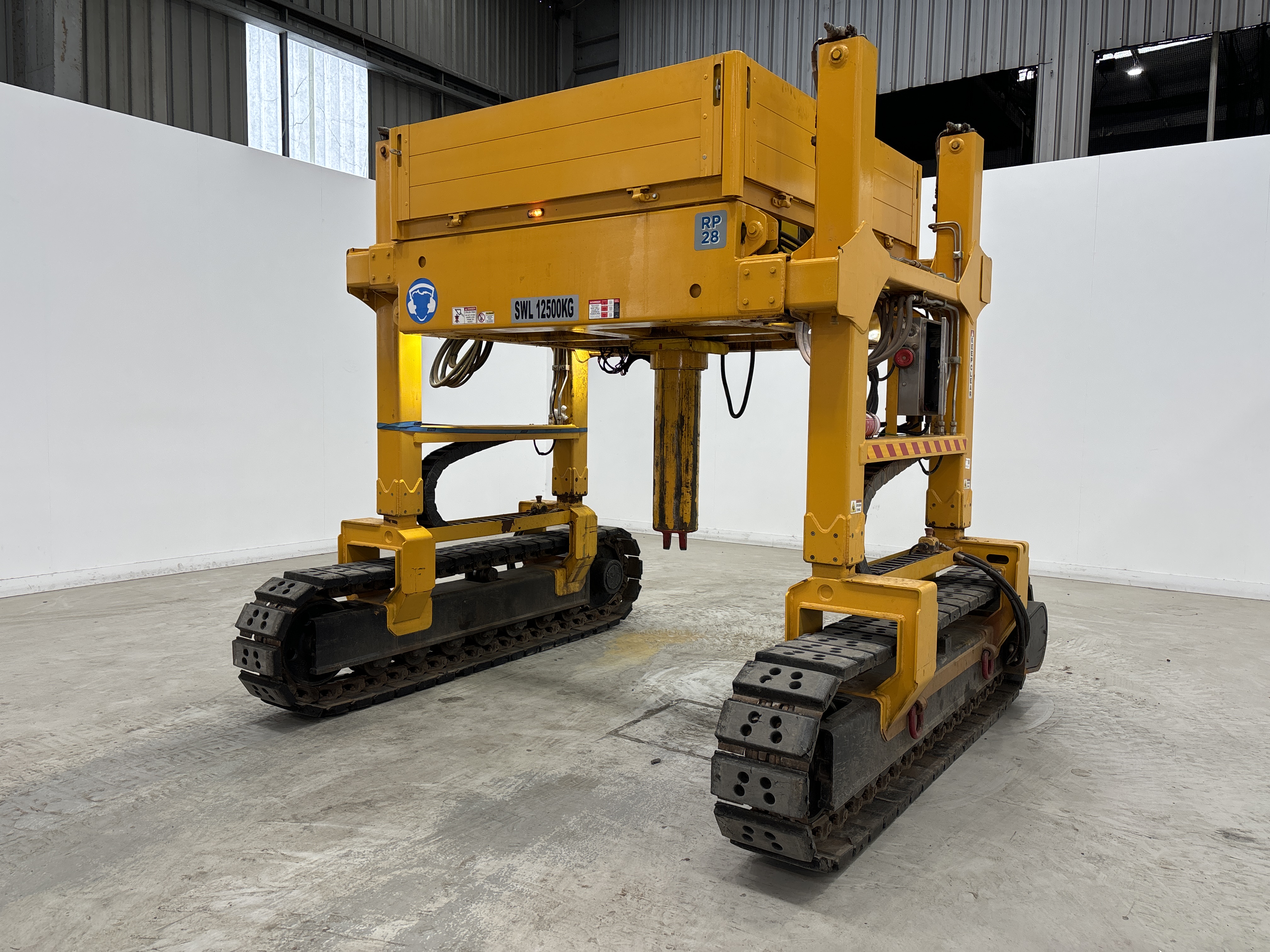 2 · Circa 2021 McCulloch Panel Lifter