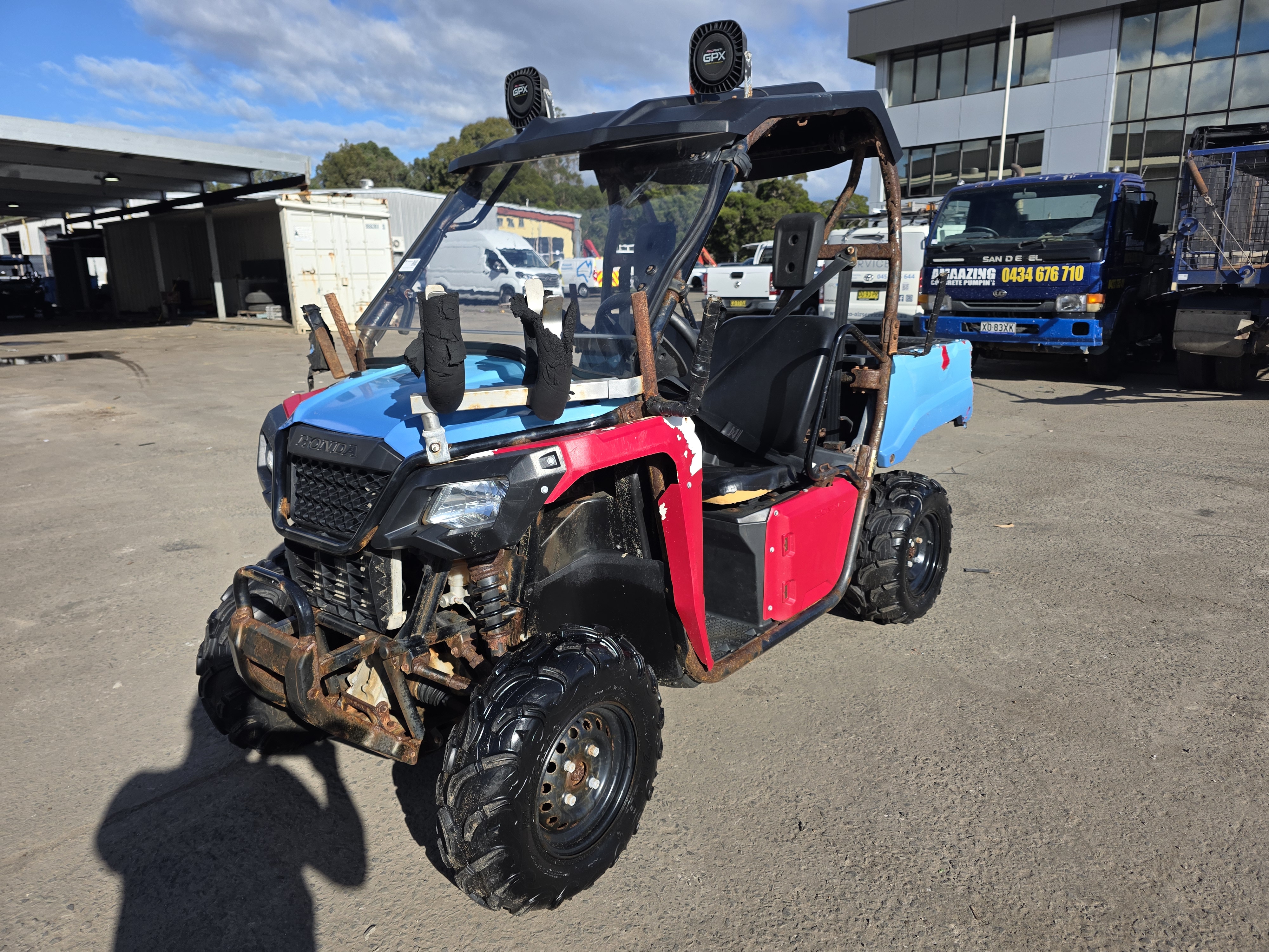 2023 Honda SXS520M