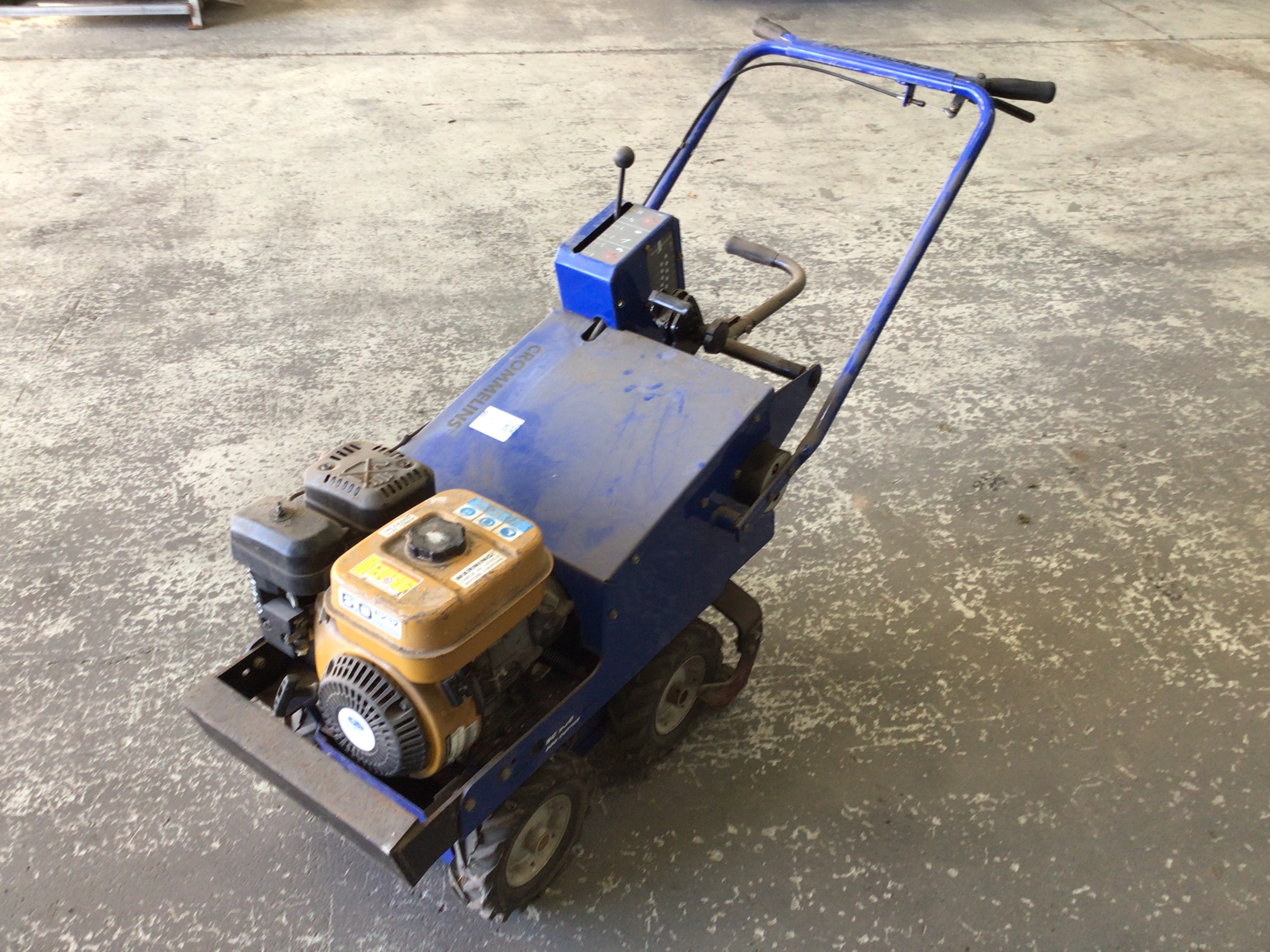 6 · Blue Bird Dethatcher SC550