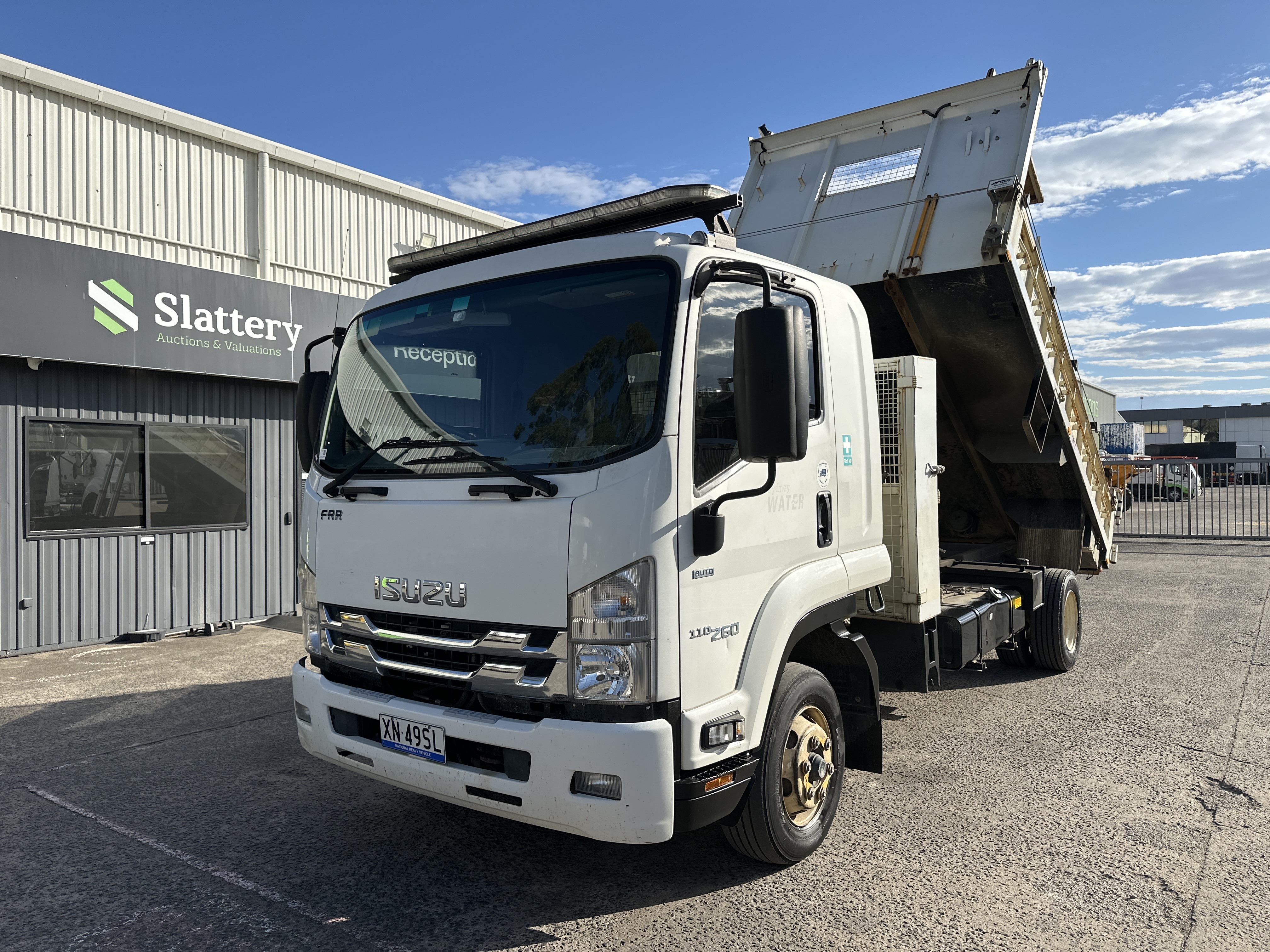 9 · 2020 Isuzu FRR 110 260  4x2 Tipper (Auto) (Ex Lease)