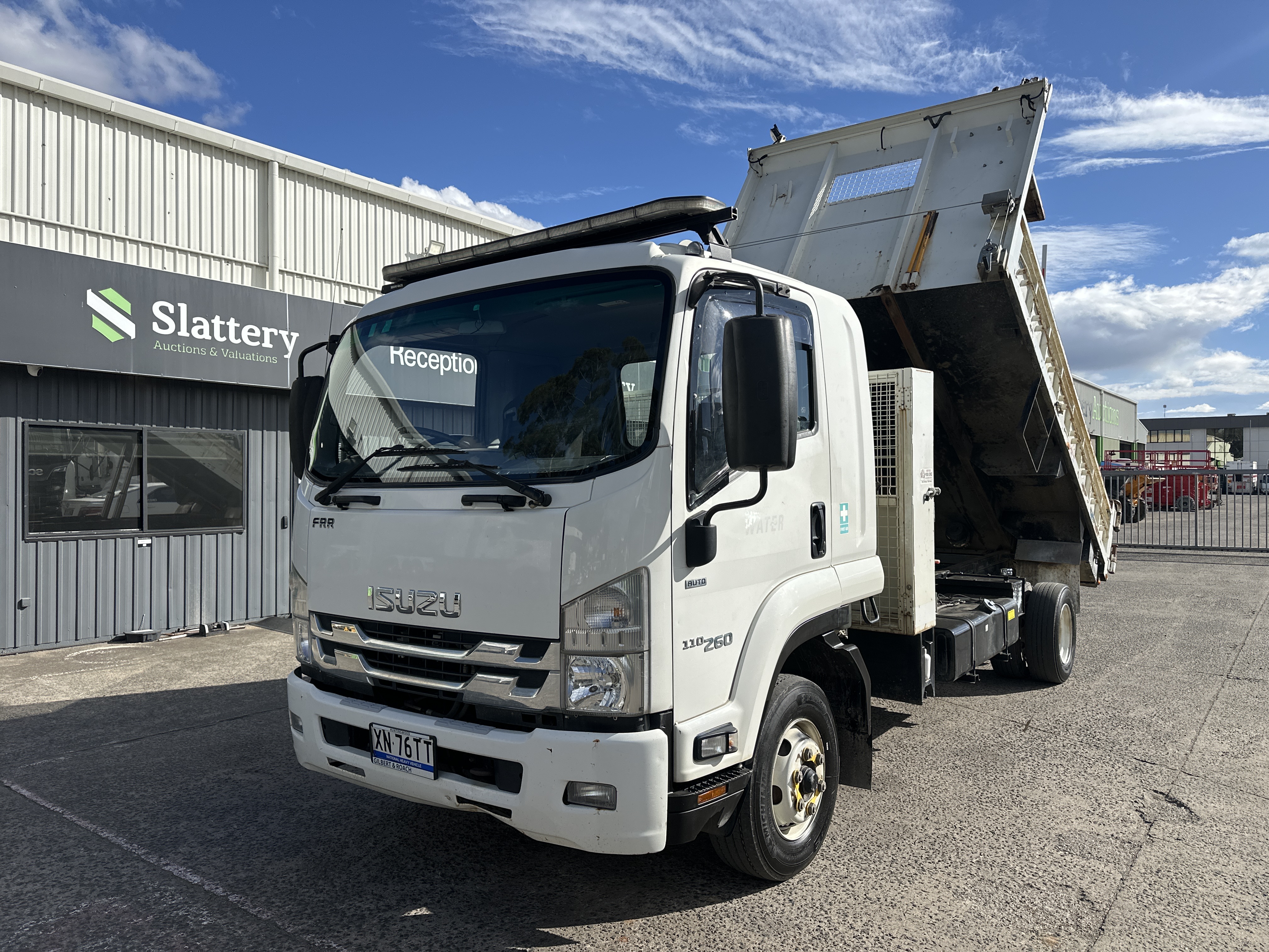 6 · 2020 Isuzu FRR 110 260  4x2 Tipper (Auto) (Ex Lease)