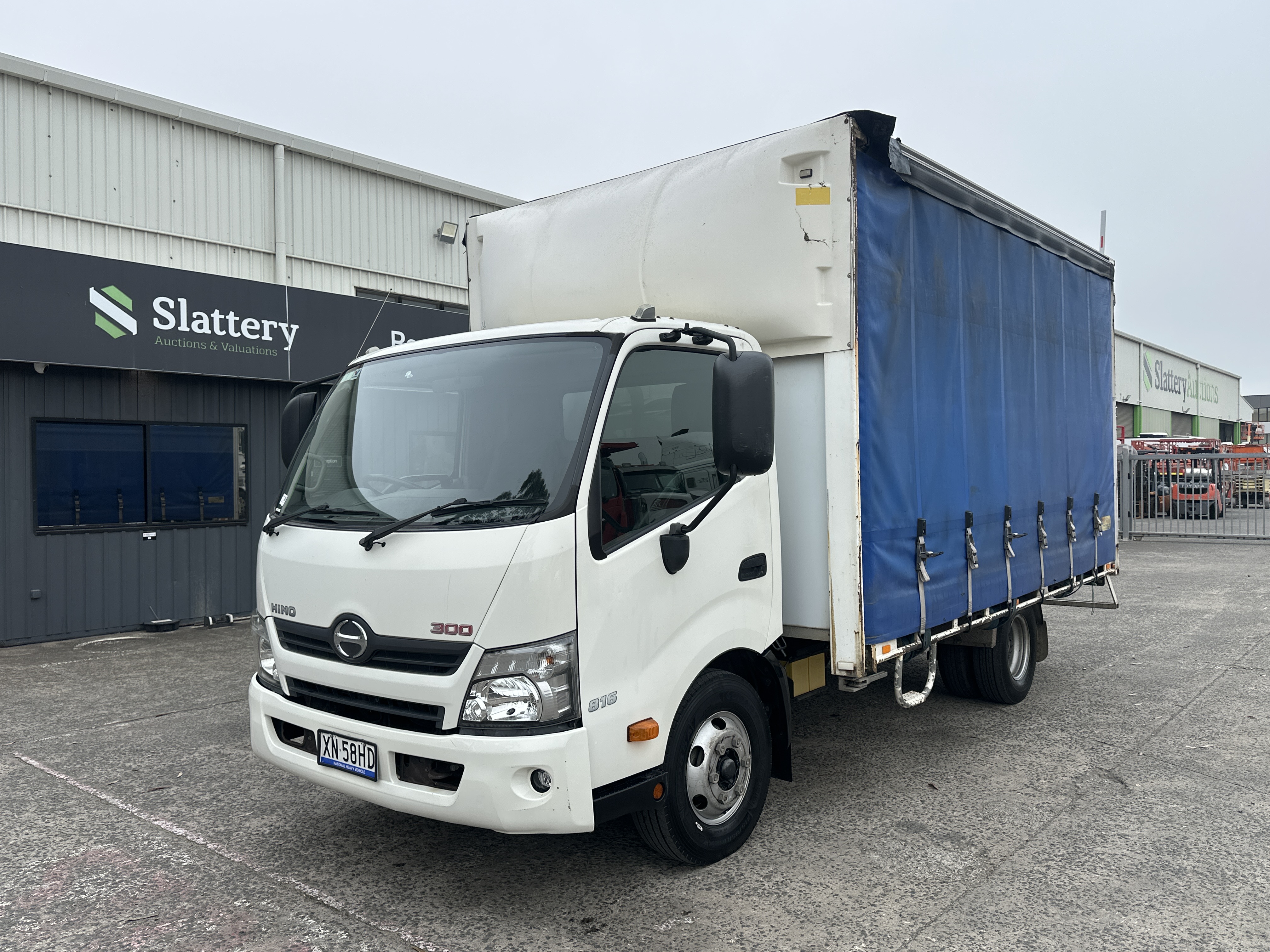 2019 Hino 300 816  4x2 Curtainsider (Auto) (6 Pallet)