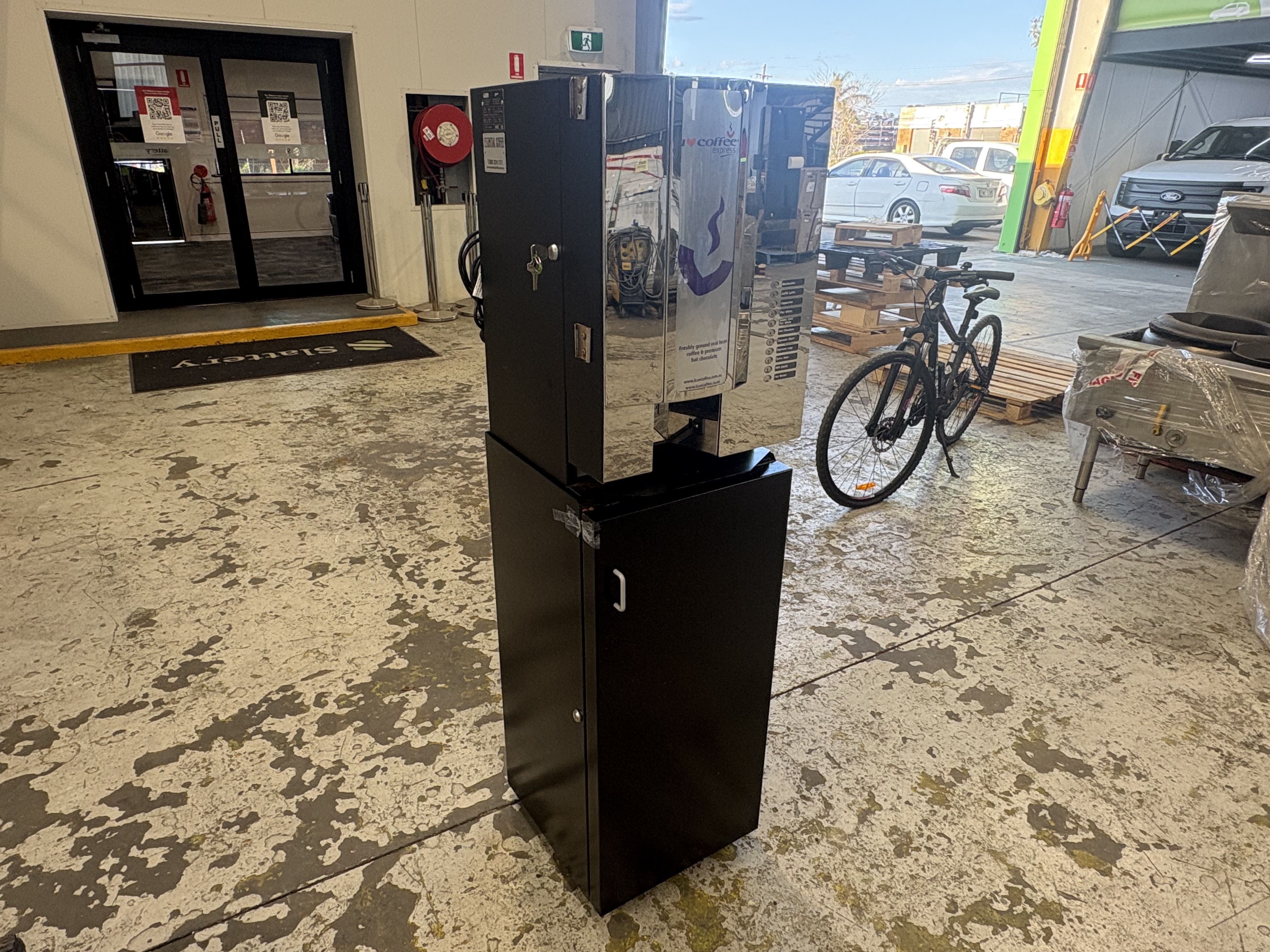 12 · Flymax F2GL Coin Operated Coffee Machine