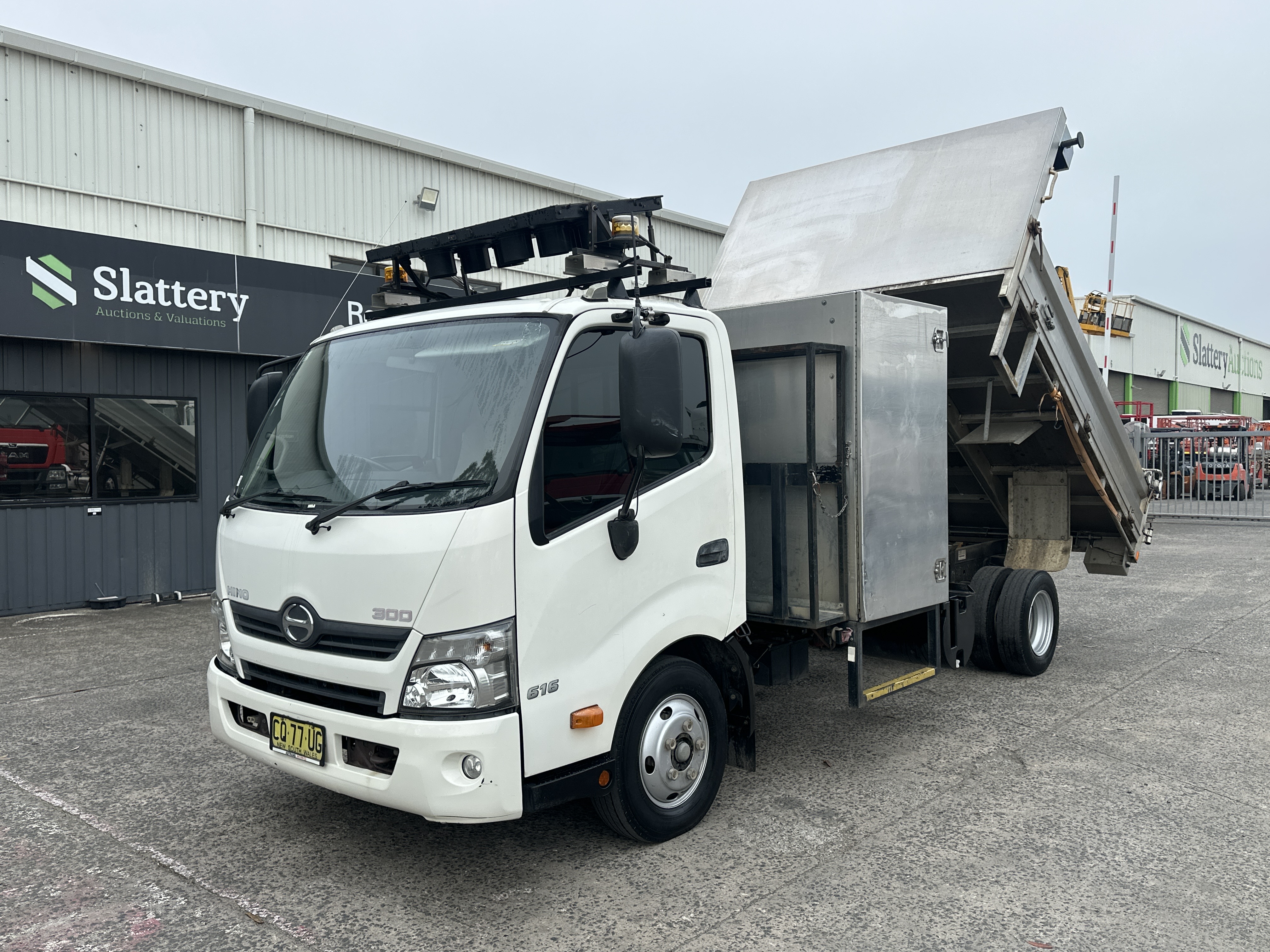 2018 Hino 300 616  4x2 Tipper (Auto) (Car License) (Council Asset)