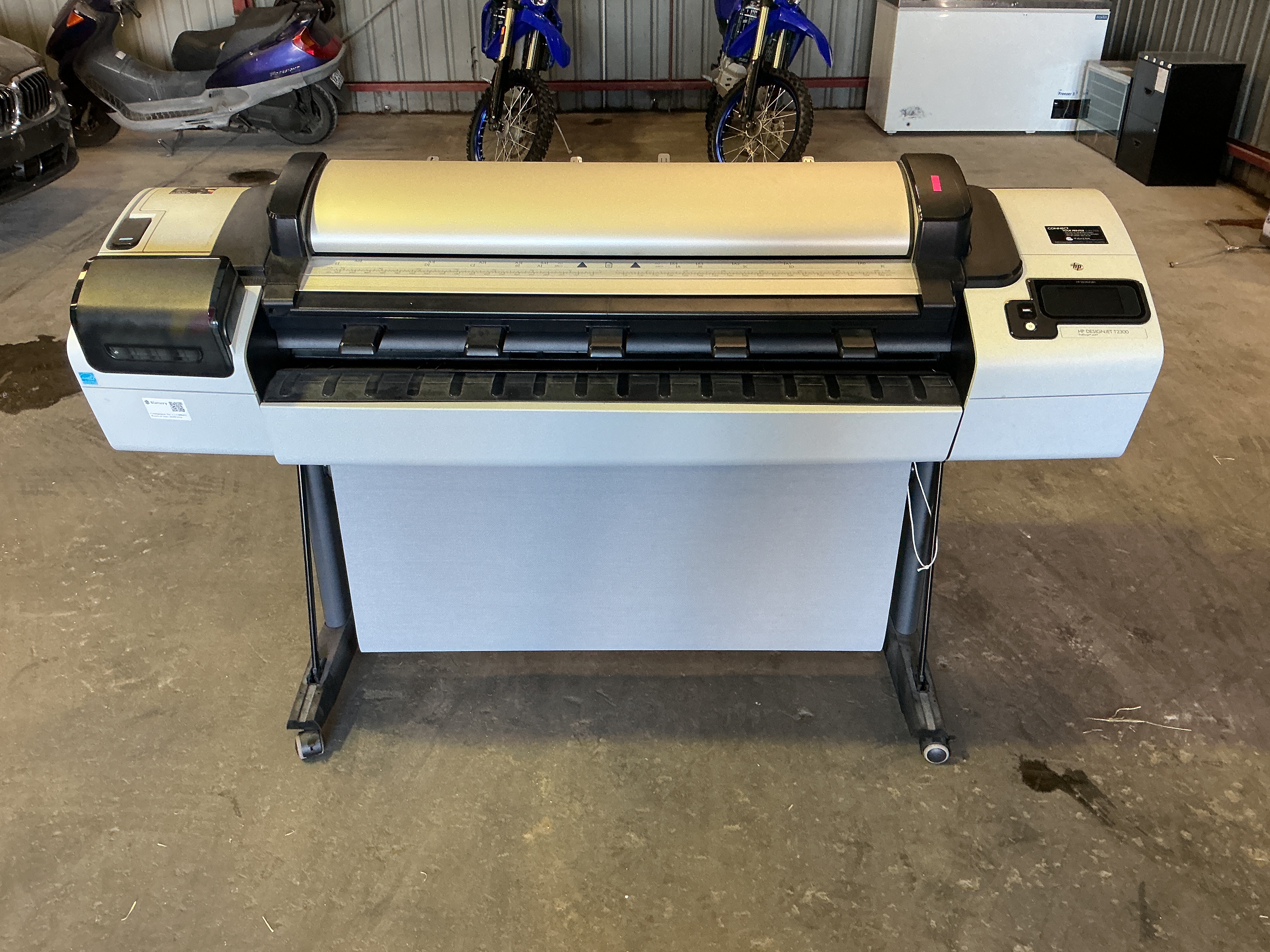 HP Designjet t2300 Plotter