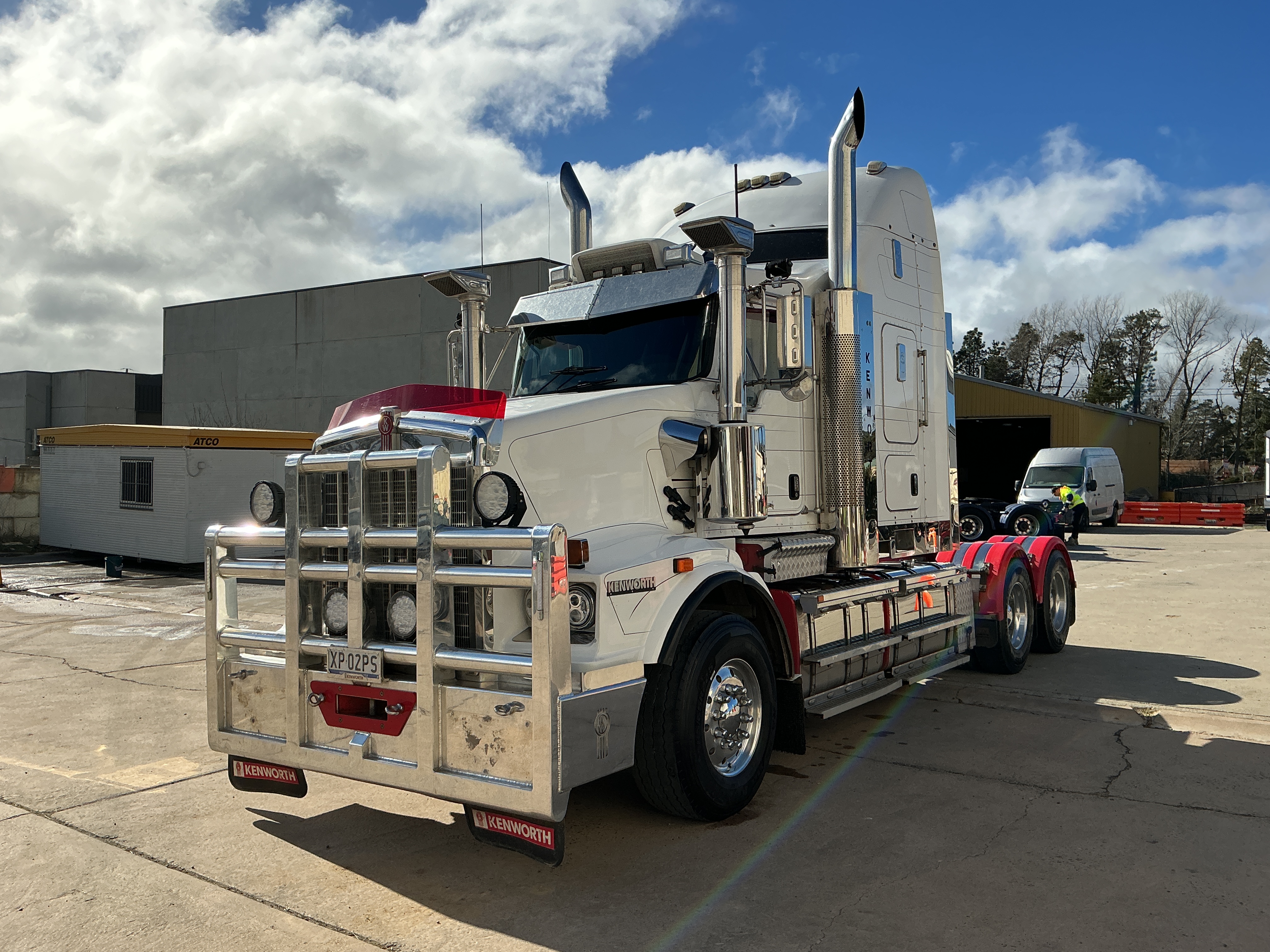 2 · 2018 Kenworth T659   6x4 Prime Mover