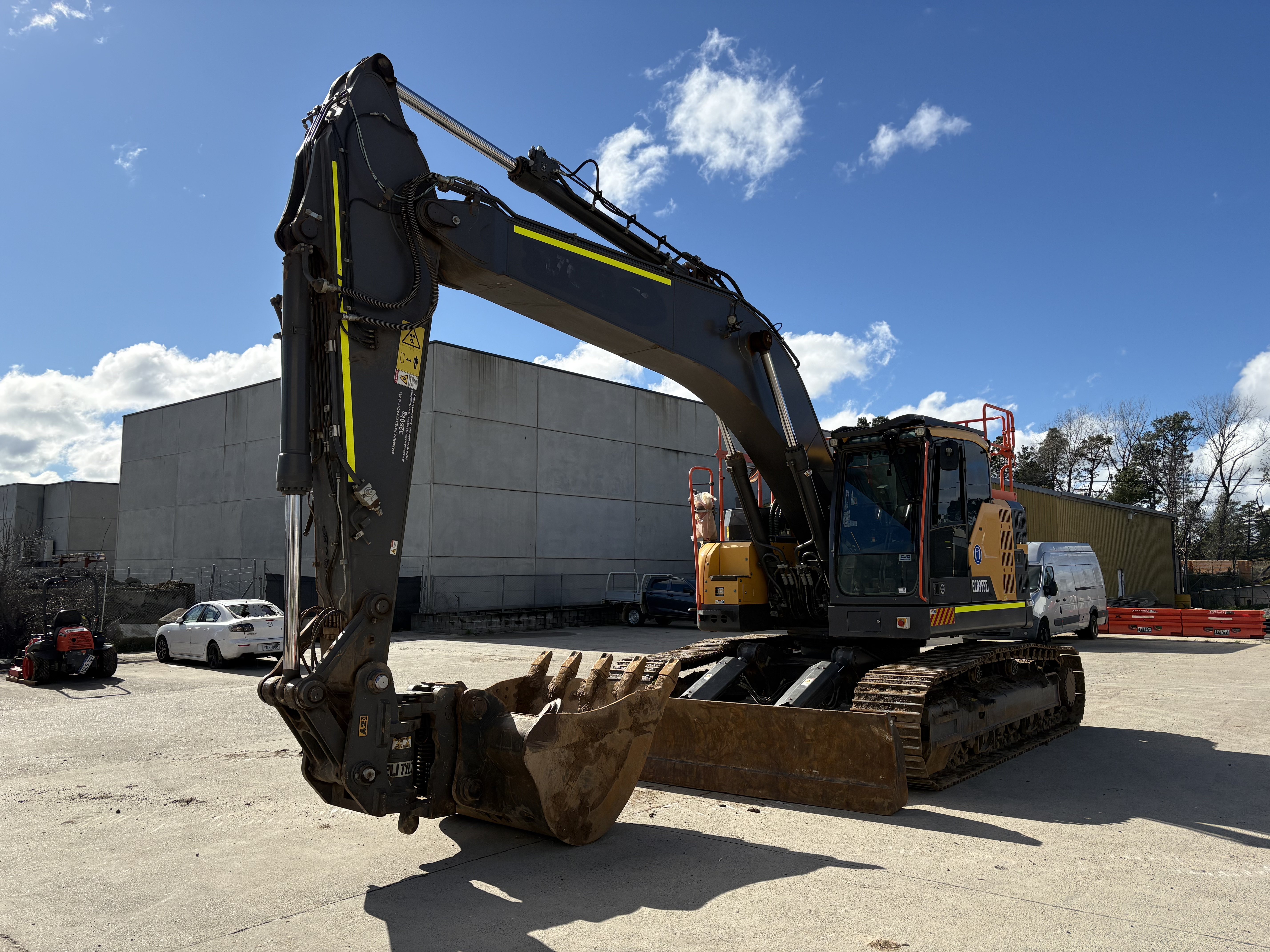2023 Volvo ECR355E Excavator