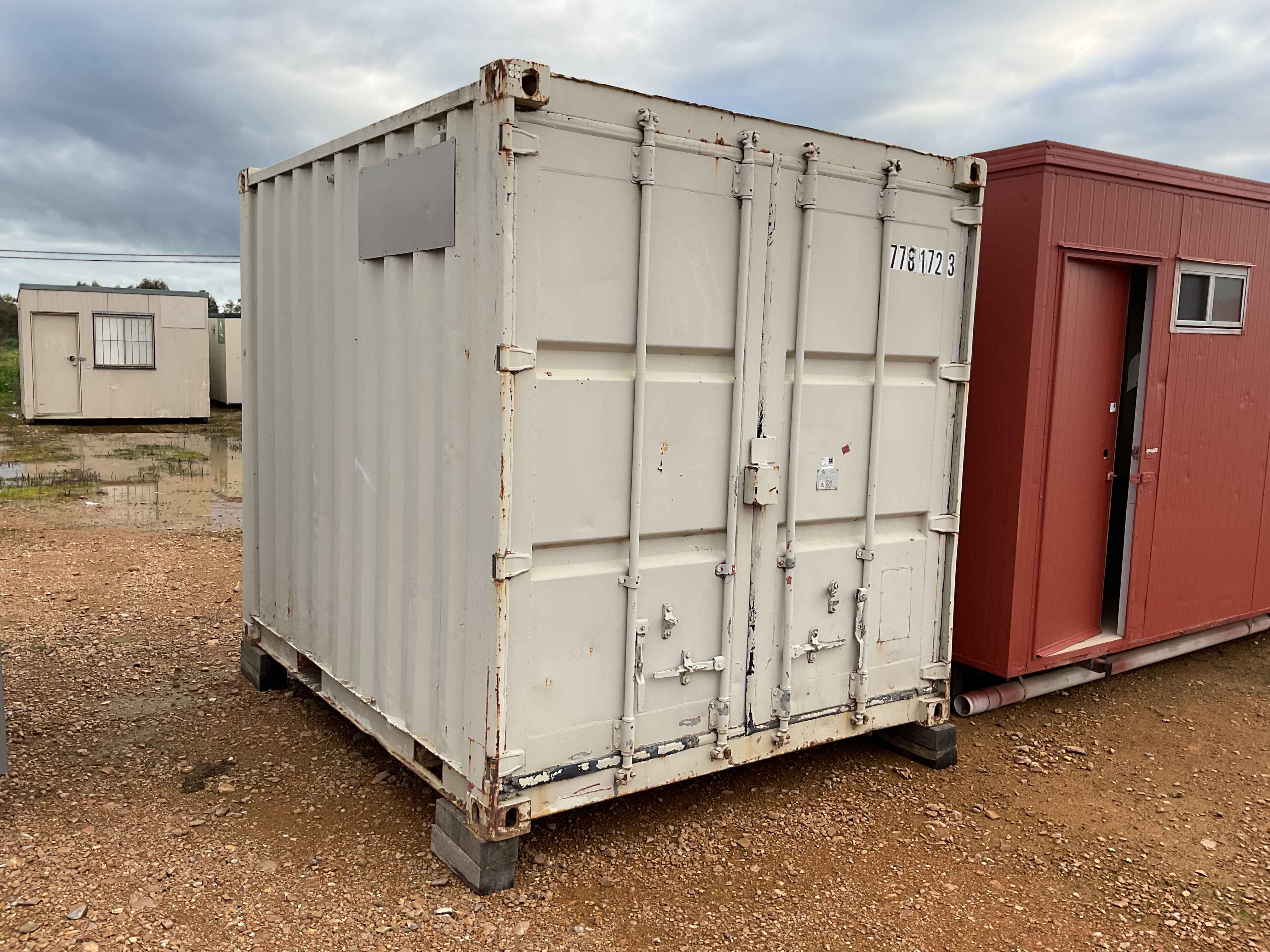 Shipping Container 3.0m x 2.4m (10 Foot)