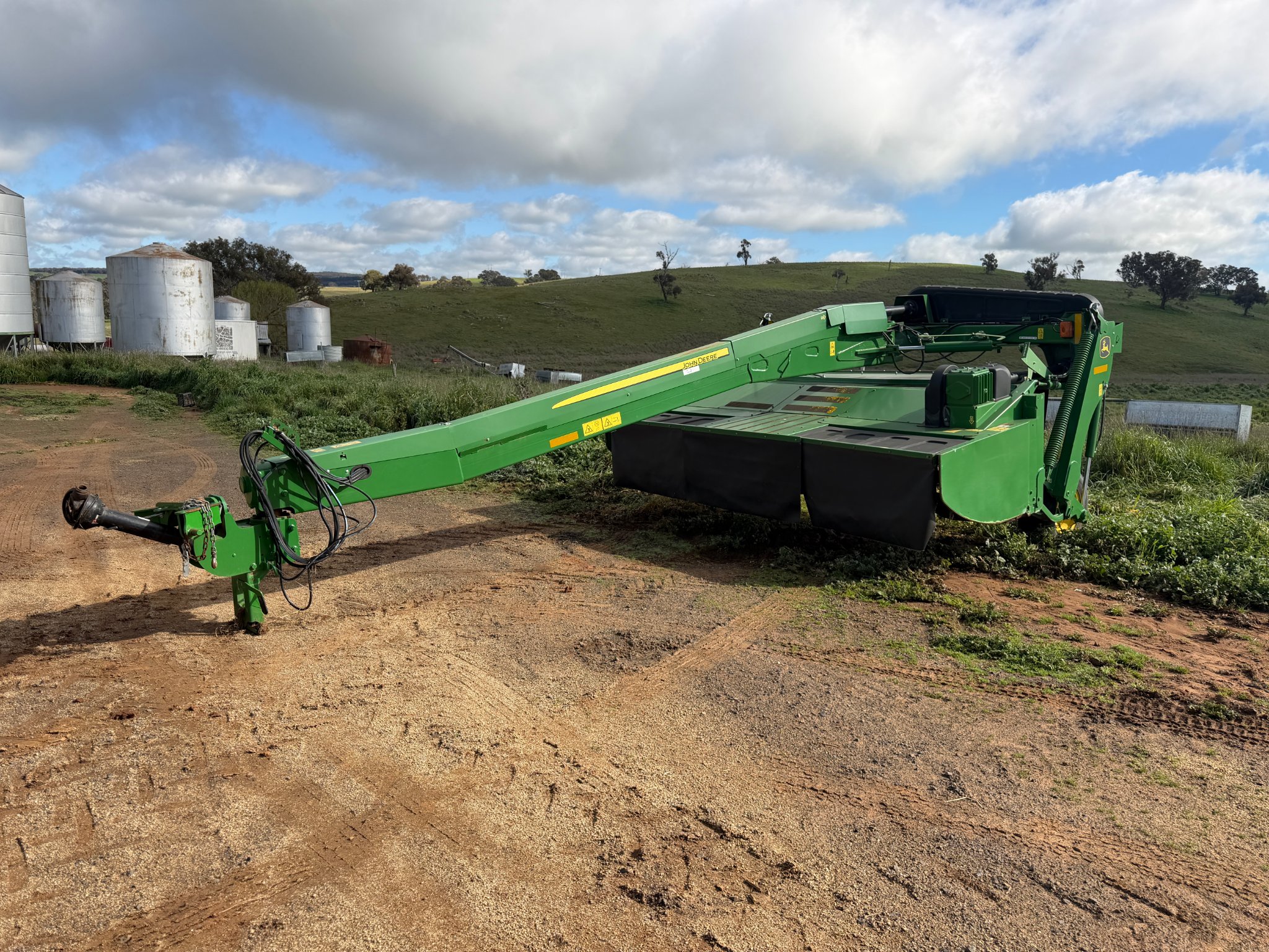6 · John Deere 835 MoCo Mower Conditioner