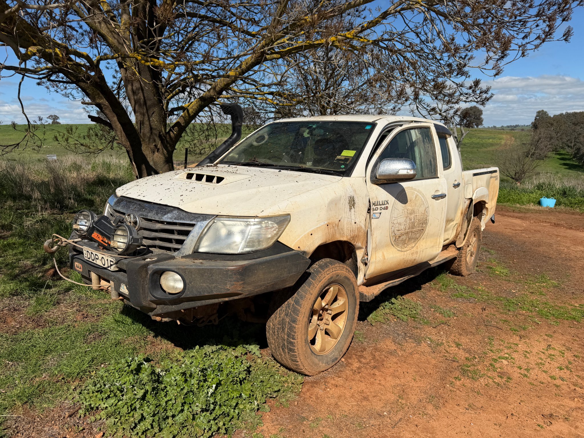 2012 Toyota Hilux SR Petrol (Farm Use Only) (Grey Import)