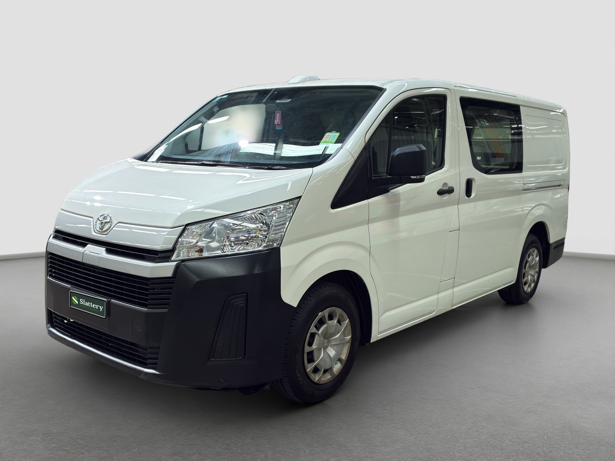17 · 2023 Toyota Hiace Van (Diesel) (Auto)