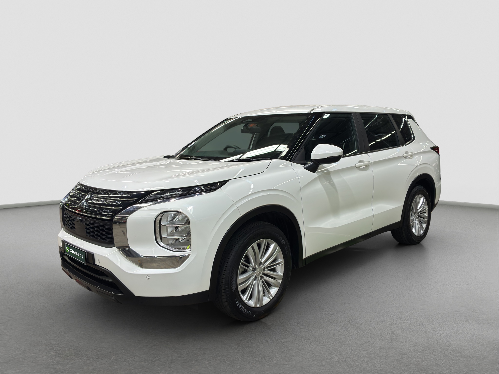 14 · 2022 Mitsubishi Outlander ES FWD Wagon (Petrol) (Auto) (Ex Lease)