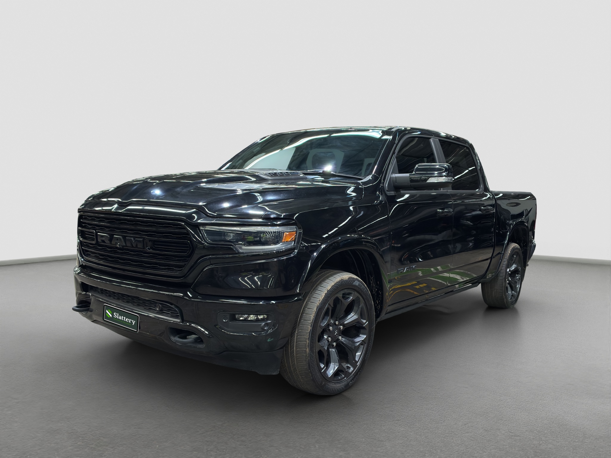 4 · 2022 RAM 1500 Limited 4x4 Utility (Mild-Hybrid-Petrol)