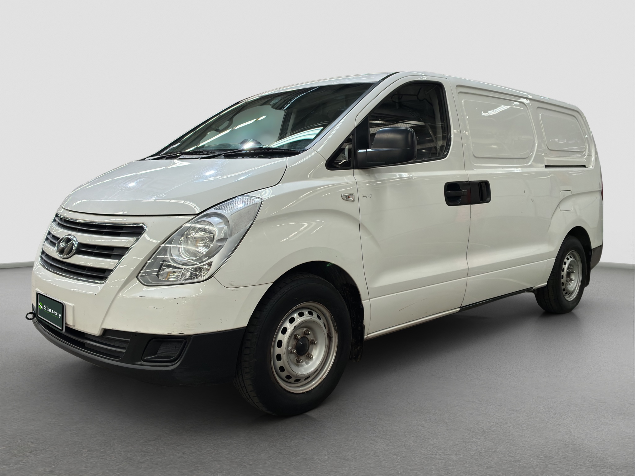 16 · 2015 Hyundai iLoad RWD Cargo Van (Diesel) (Manual)