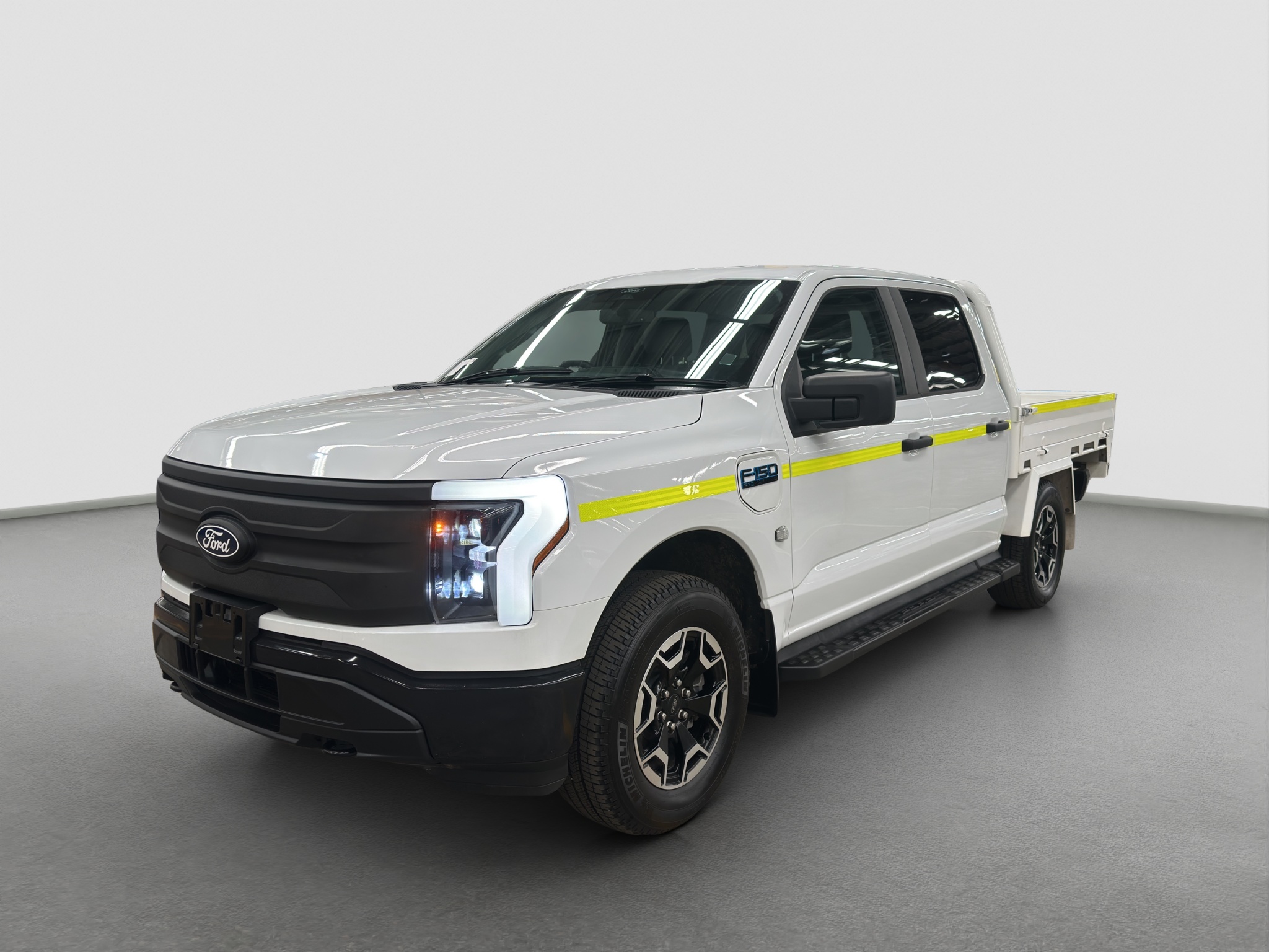 2024 Ford F-150 Lightning Pro Extended Range (131KW)