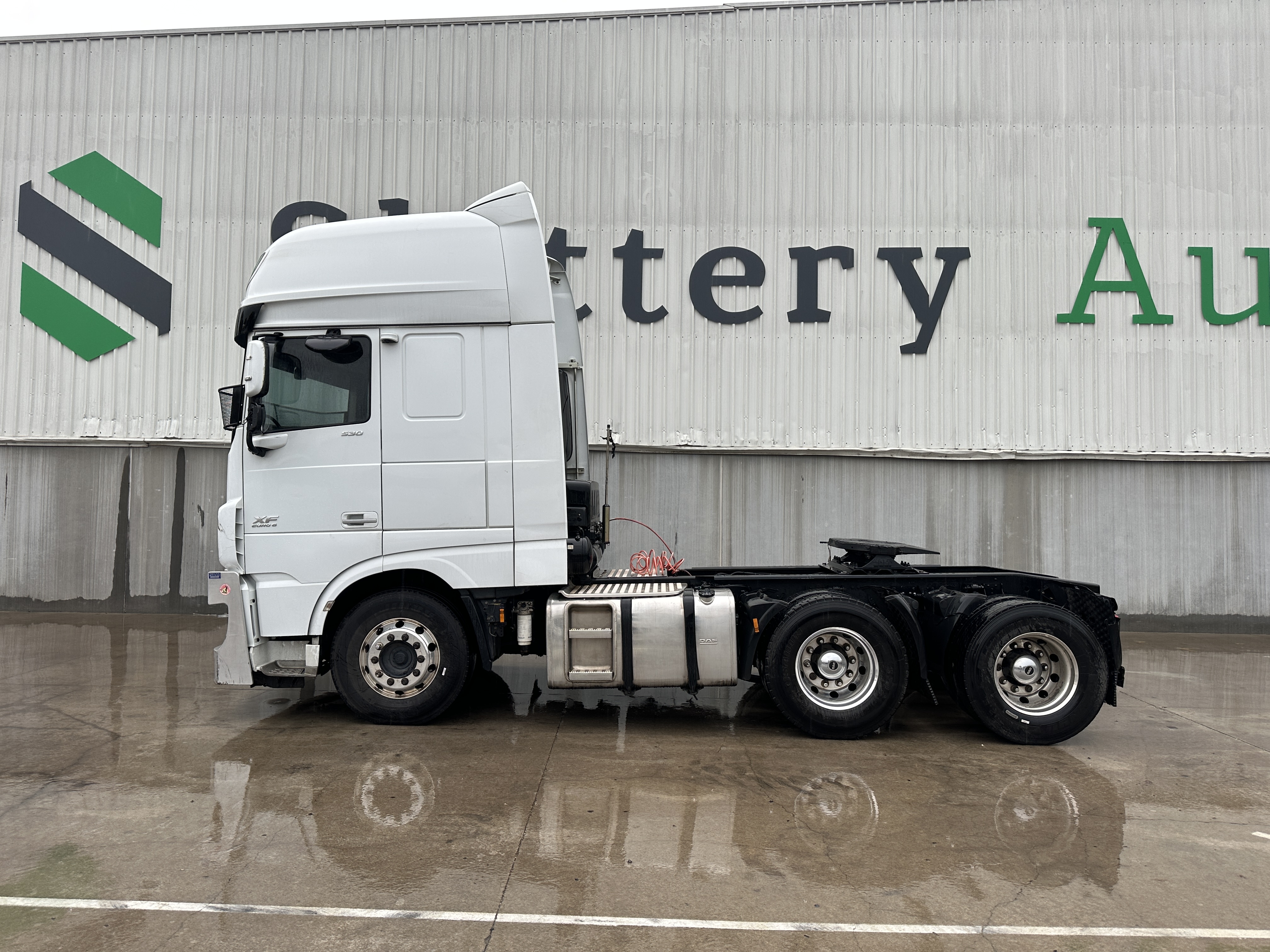 12 · 2020 DAF XF 530 6x4 Prime Mover