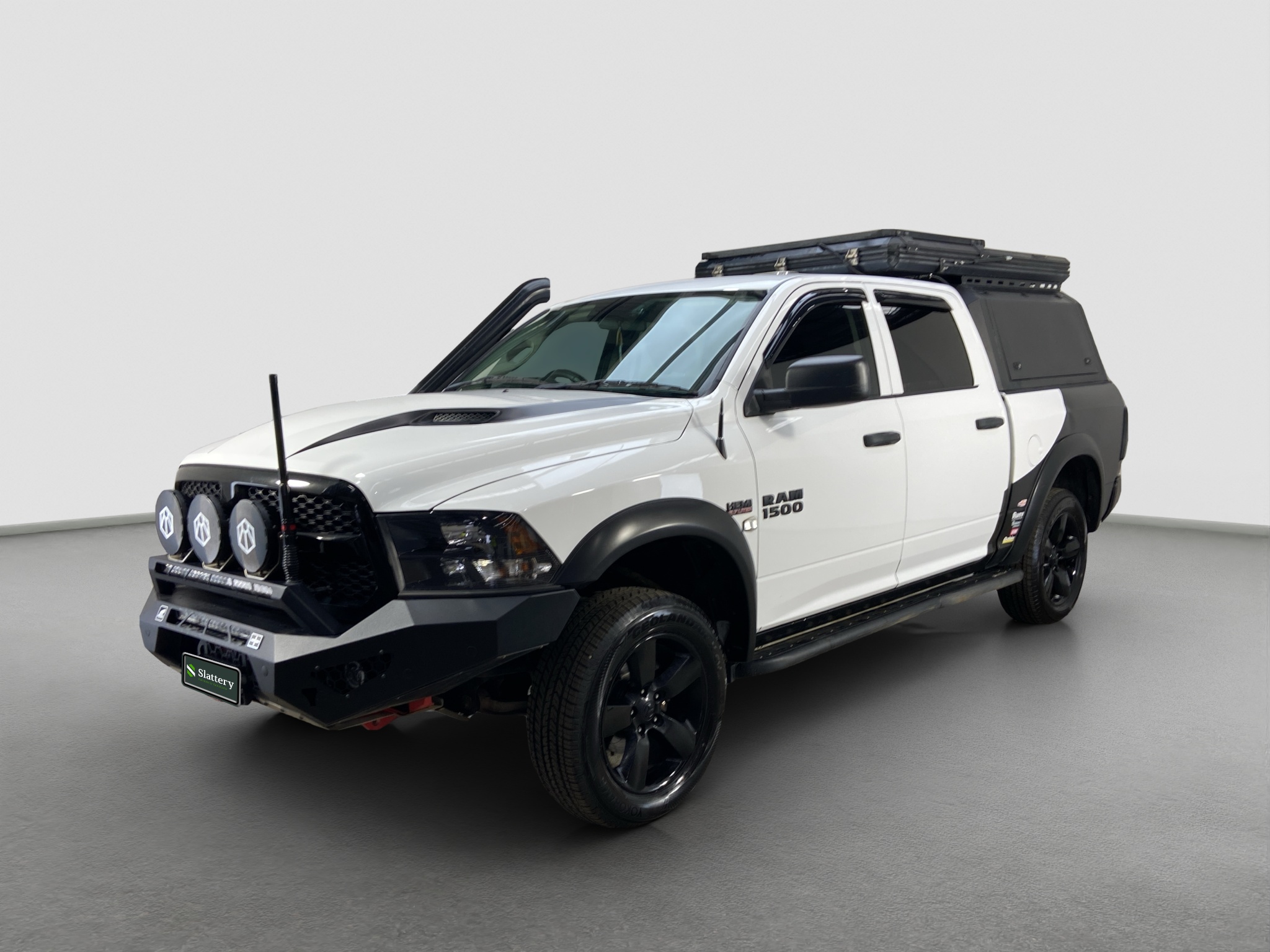 6 · 2023 RAM 1500 Express Dual Cab V8 Petrol (Auto)
