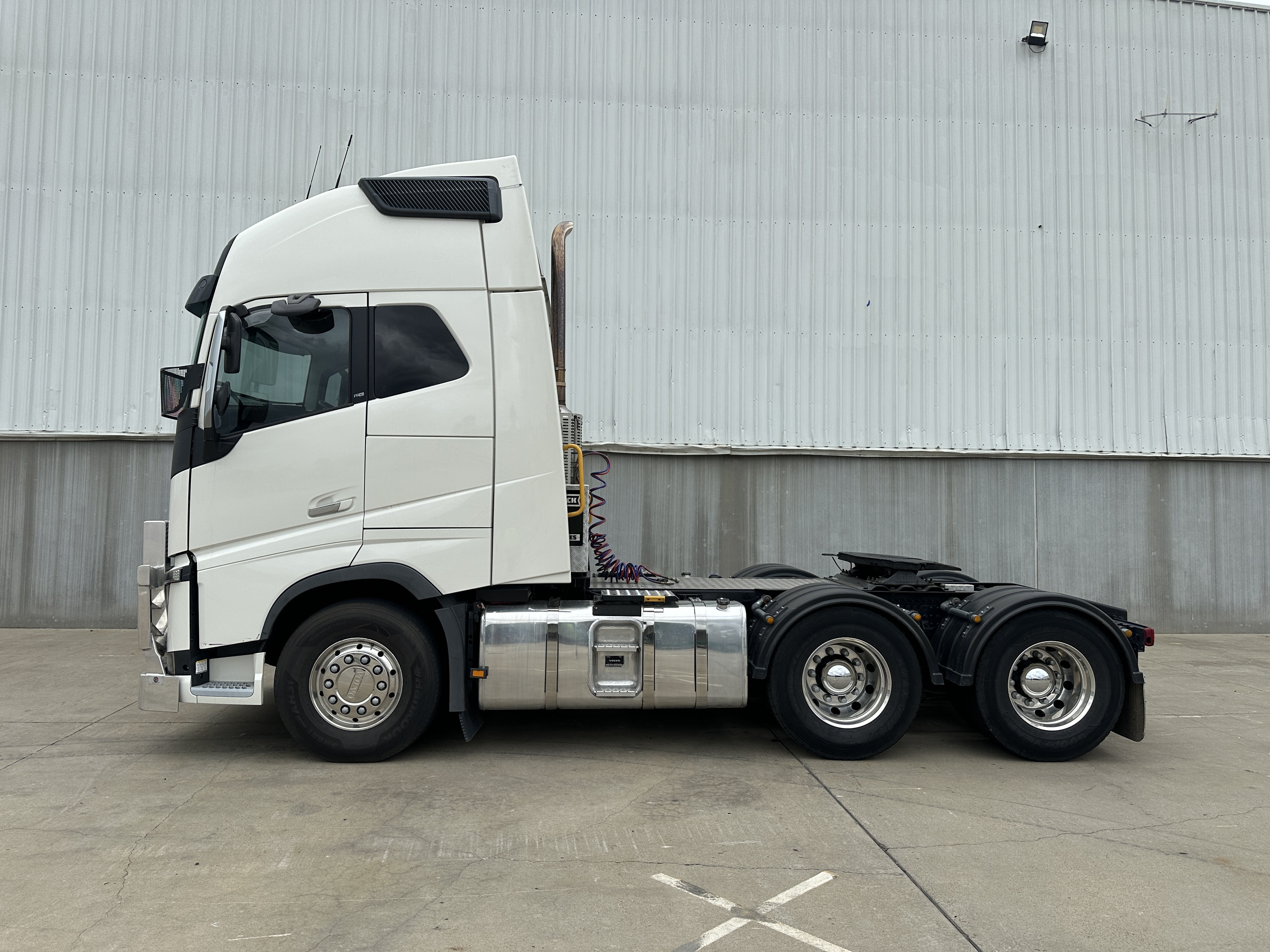 7 · 2018 Volvo FH16 6x4 Prime Mover