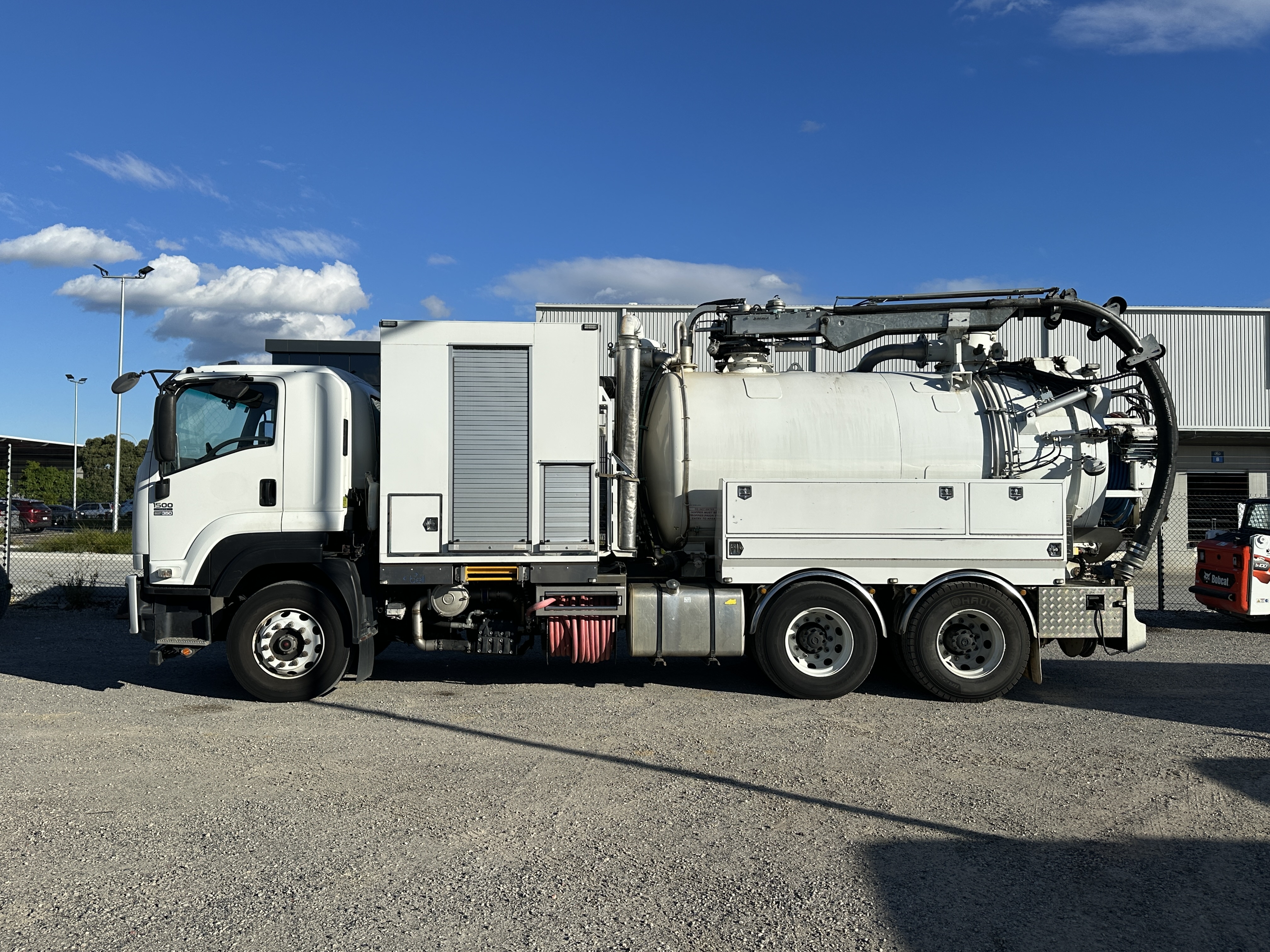 3 · 2017 Isuzu FXY 1500 6x4 Bell Combo Vacuum Truck (Council Asset)