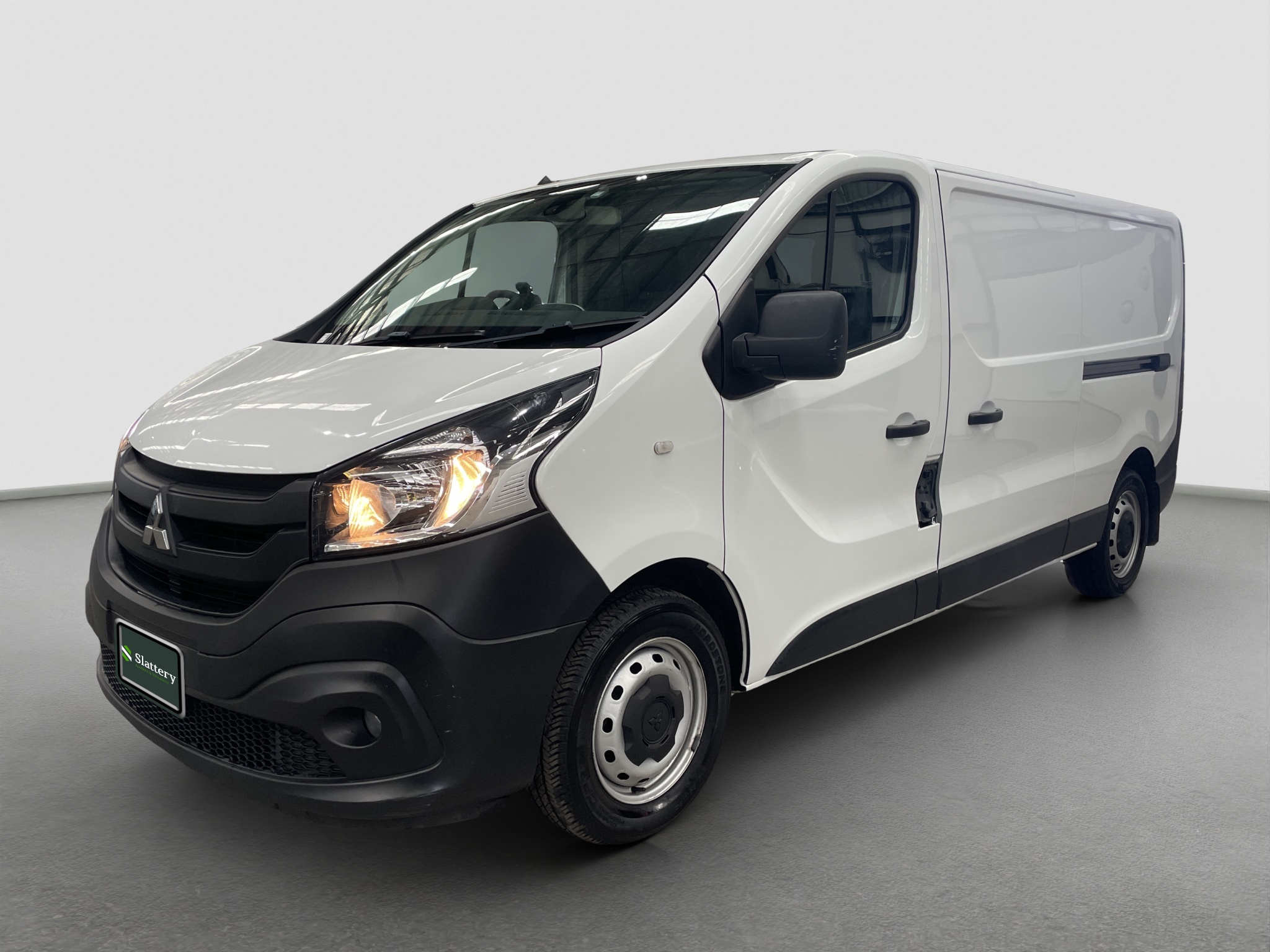 2020 Mitsubishi Express GLX Van T/Diesel (Auto)