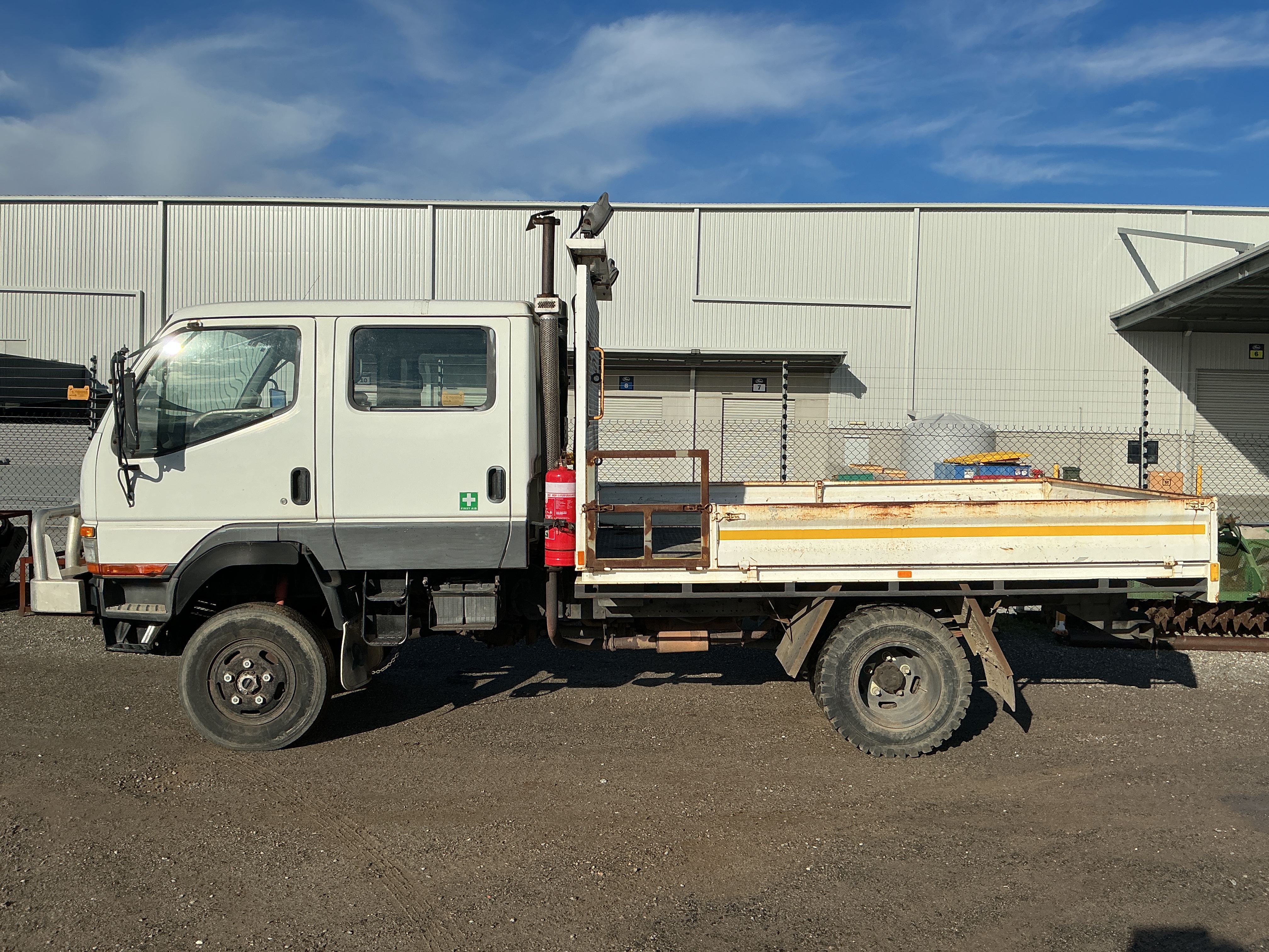 2007 Mitsubishi CANTER 4x4 Tray Truck