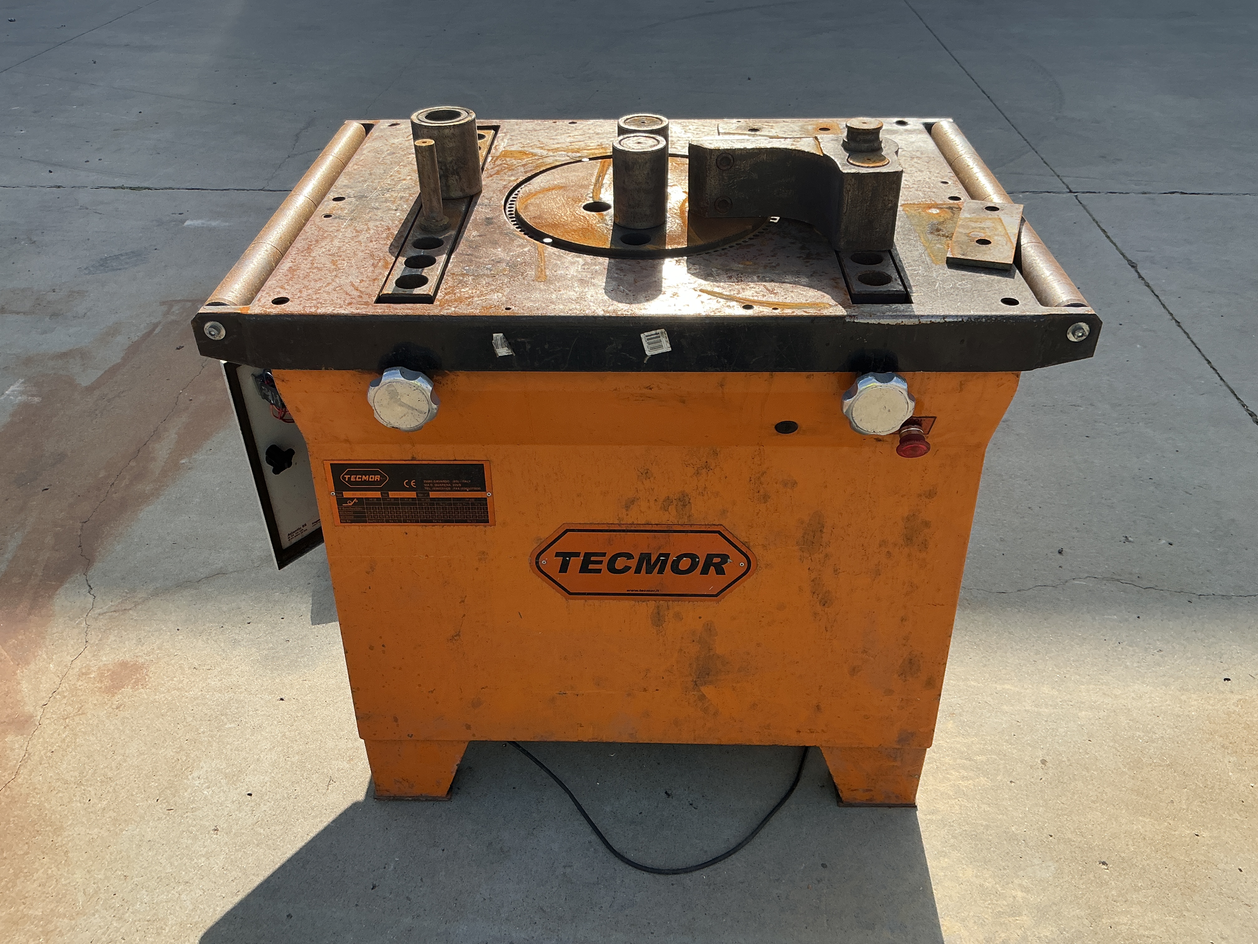 6 · Tecmor PF40S Bar Bending Table