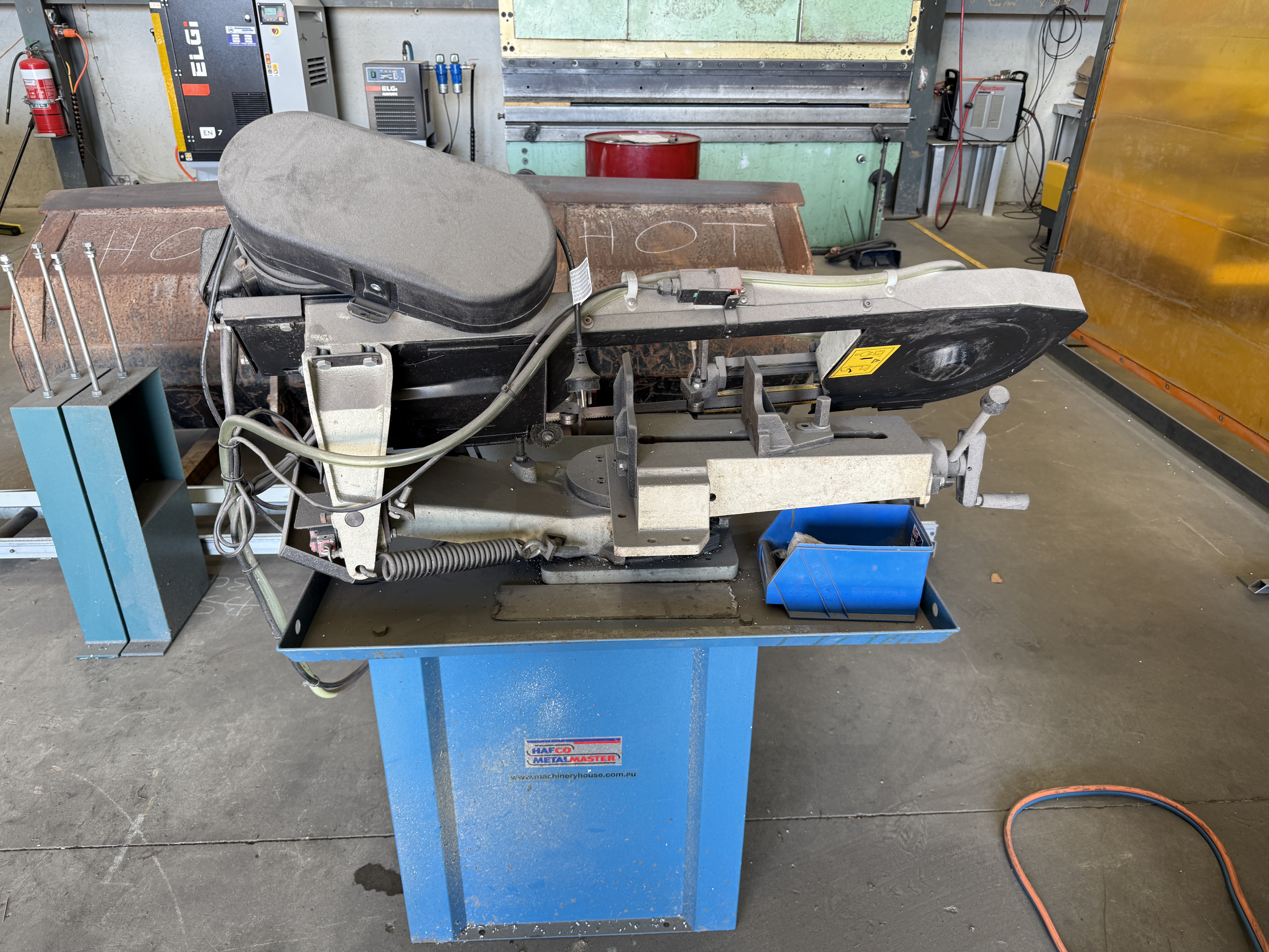 4 · Hare & Forbes Electric Bandsaw 240V
