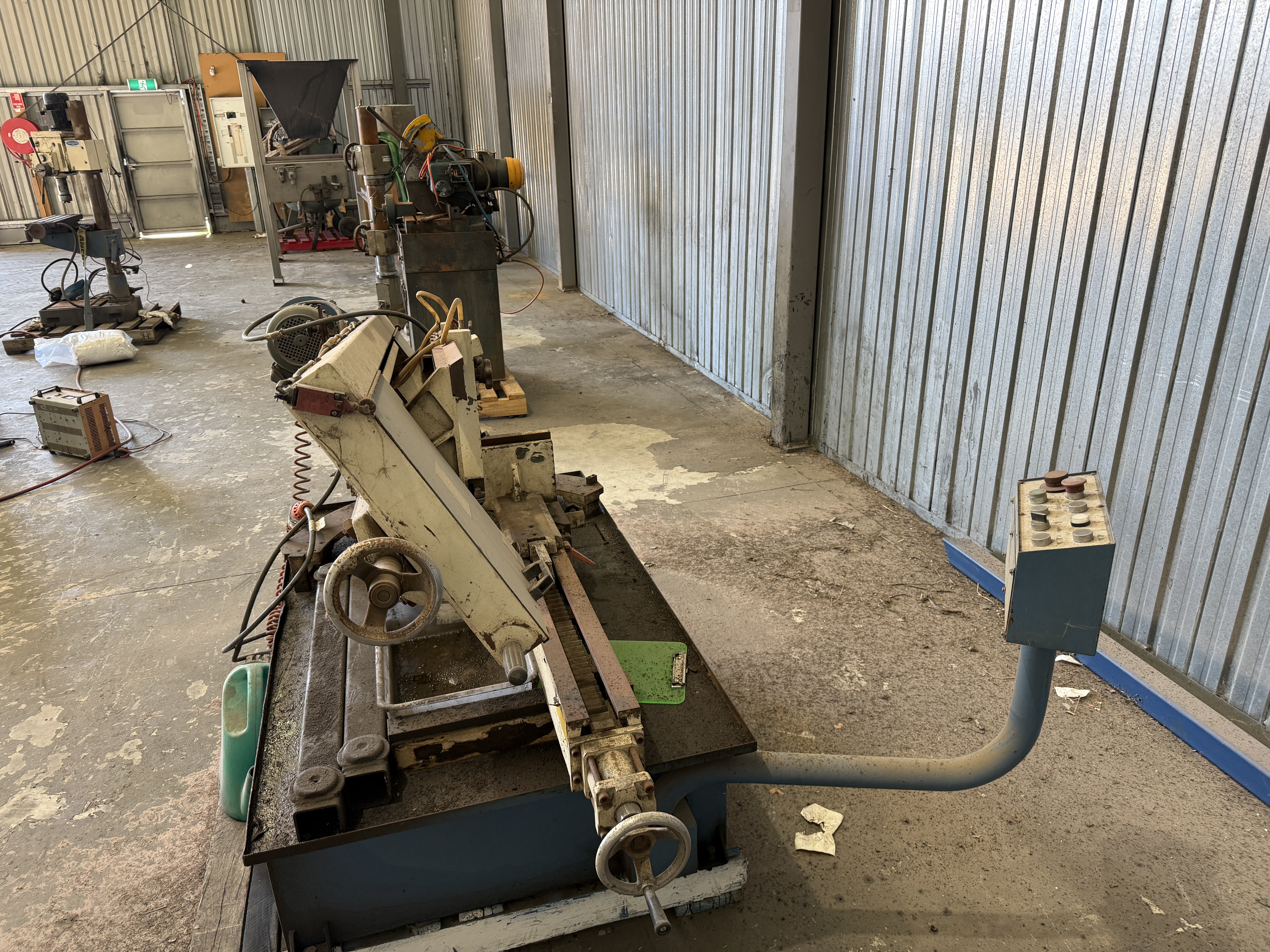 Heavy Duty Metal Bandsaw 415V