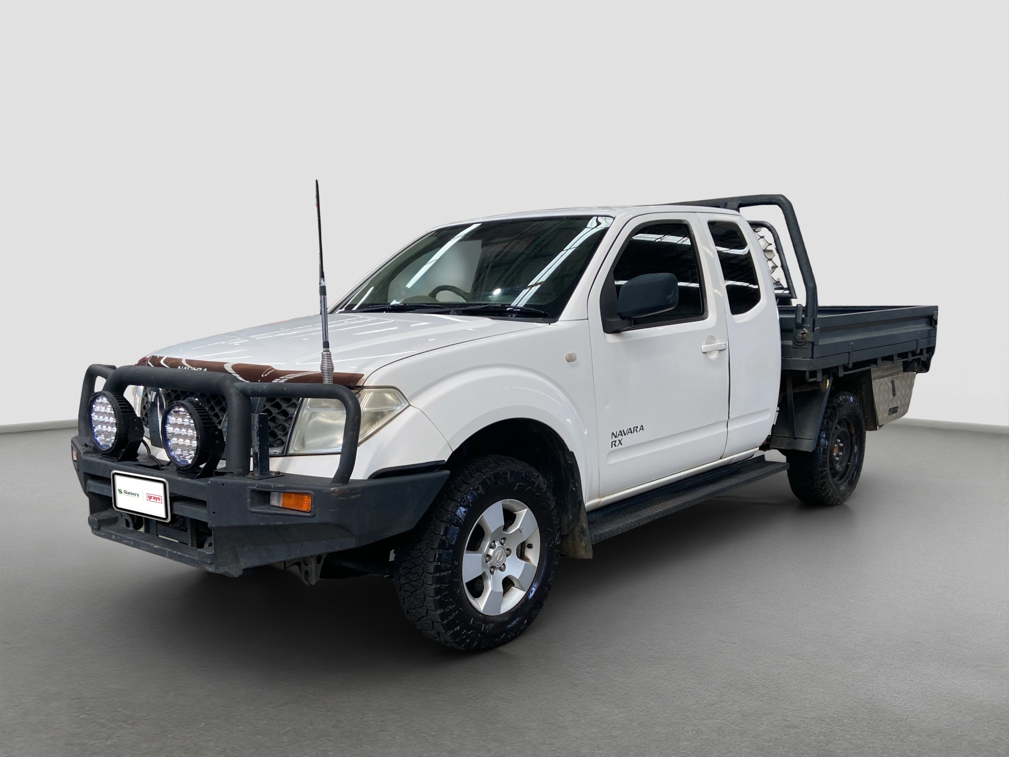 10 · 2008 Nissan Navara 4x4 RX Extra Cab T/Diesel (Manual)