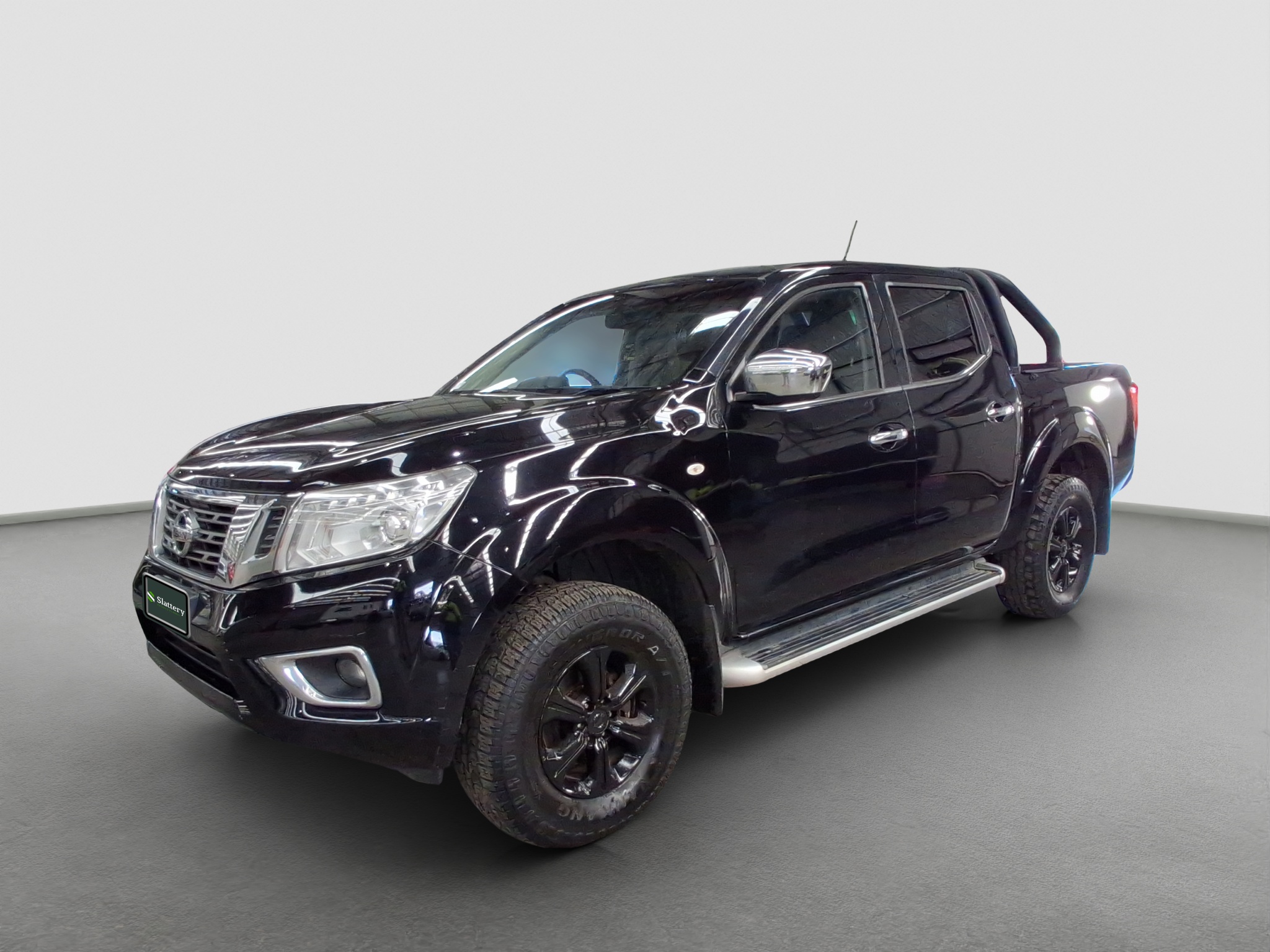 9 · 2016 Nissan Navara 4x4 ST Dual Cab T/Diesel (Auto)