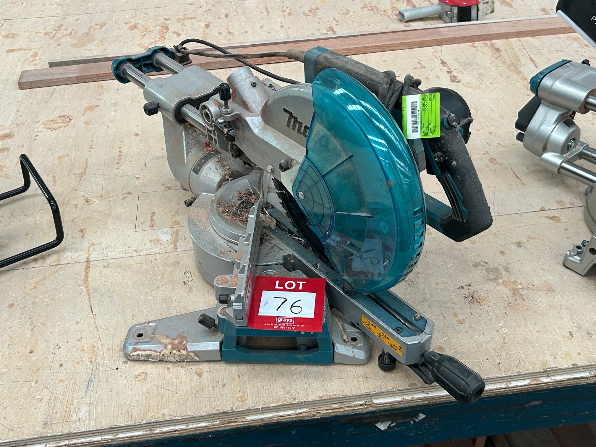 Slide Compound Mitre Saw