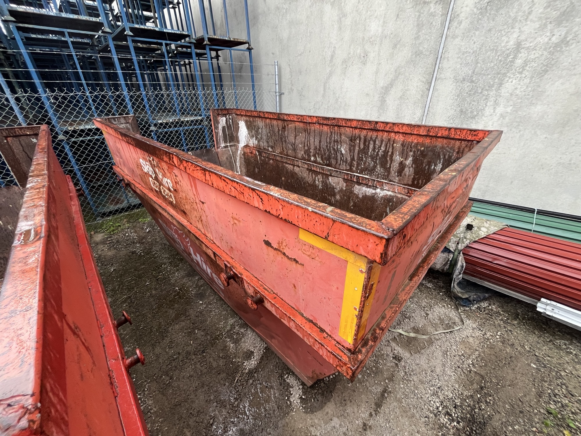 16 · Skip Bin  - 6 mtr